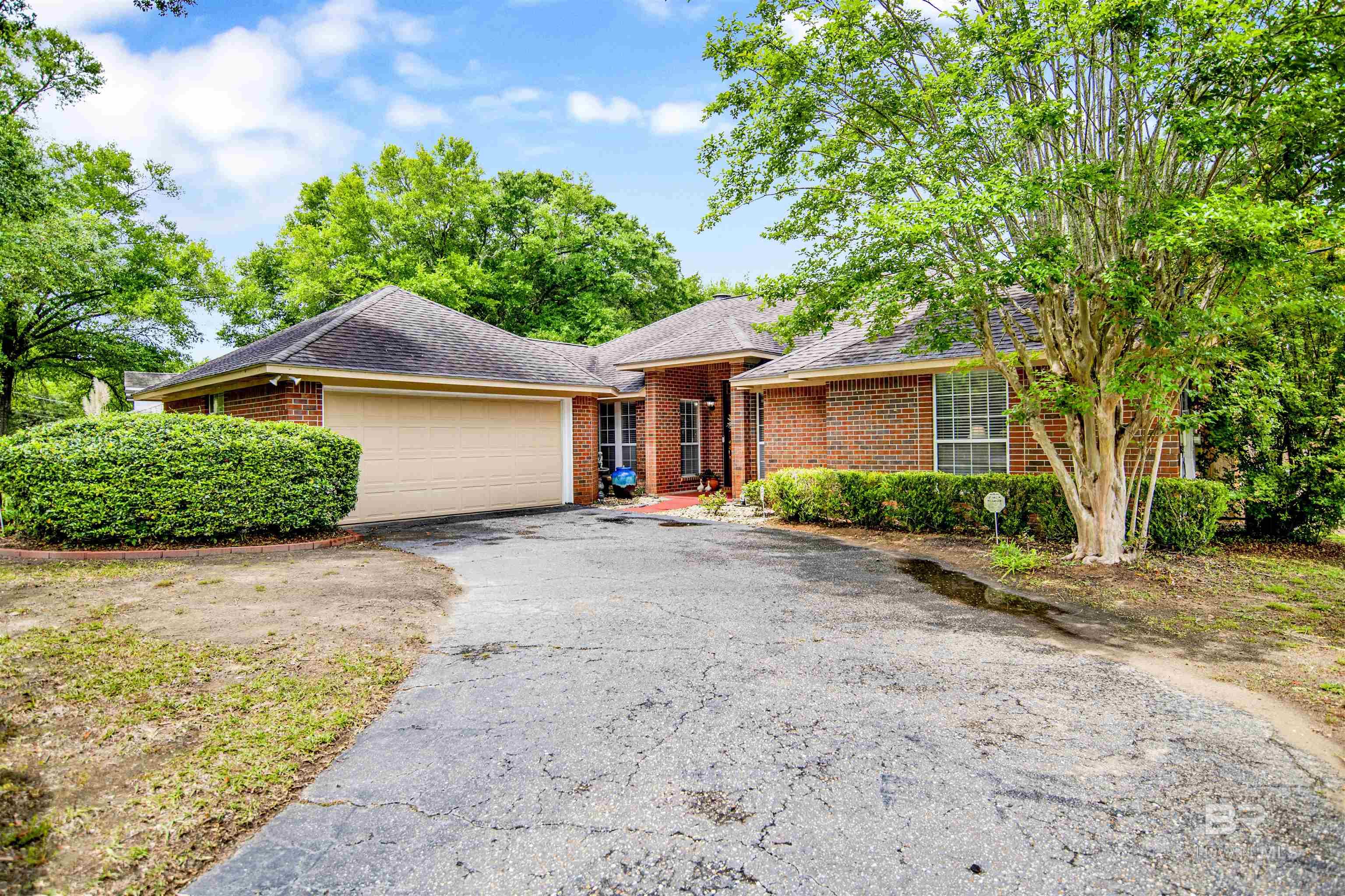 3-Bedroom Homes for Sale in Lake Forest