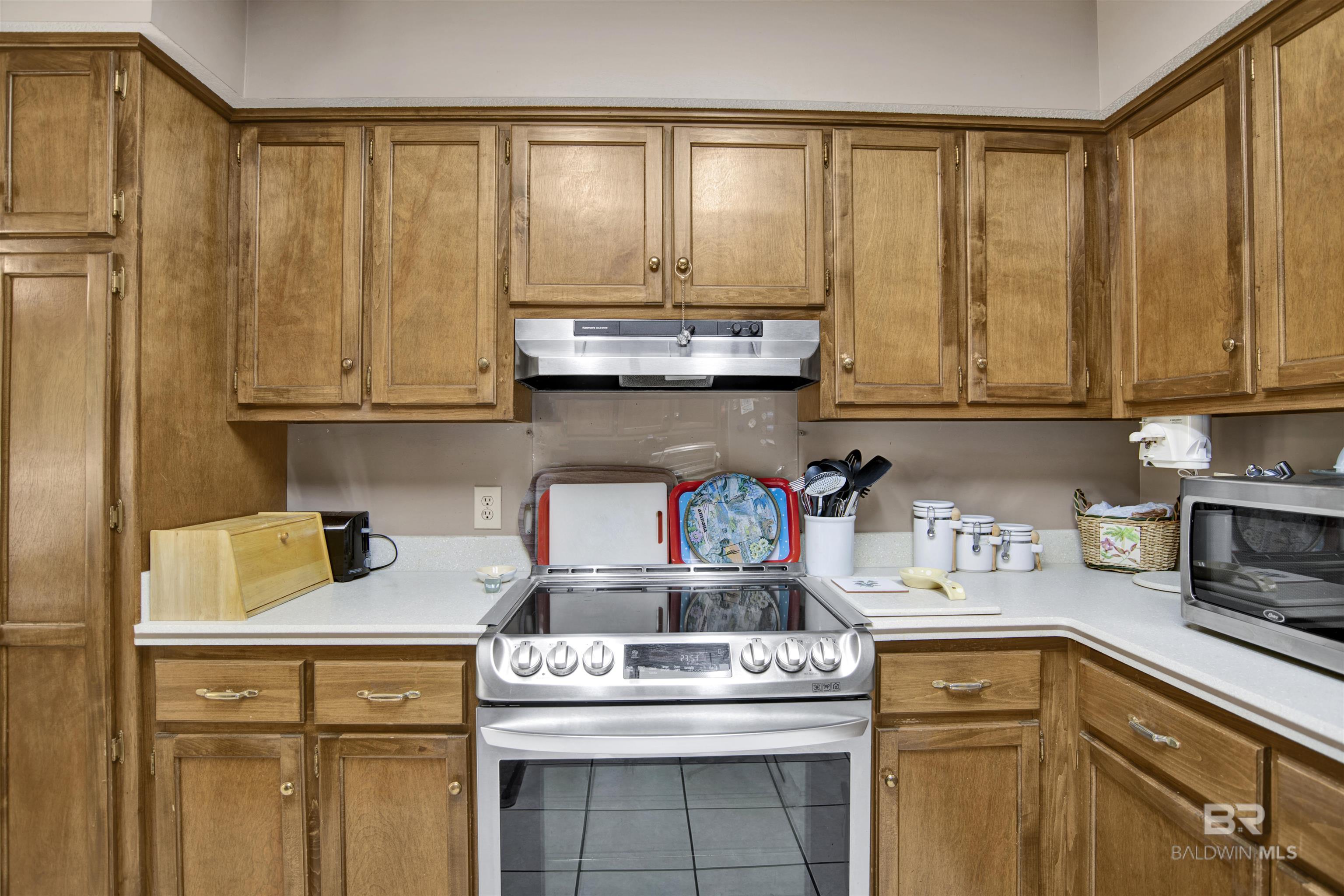 https://zimg.paragon.ice.com/ParagonImages/Property/PG/BCAR/396321/13/0/0/1e443c9bbd9ce7236fa33c2f8dda6cd8/7/be0499e47791b4cec311fb7bbabf9795/396321-913df16b-06d8-4edc-88ba-6ea2d0b50c06.JPG