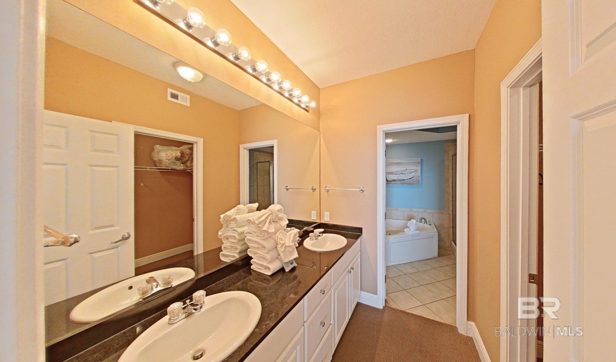 365 E Beach Boulevard UNIT 701, Gulf Shores, AL, 36542