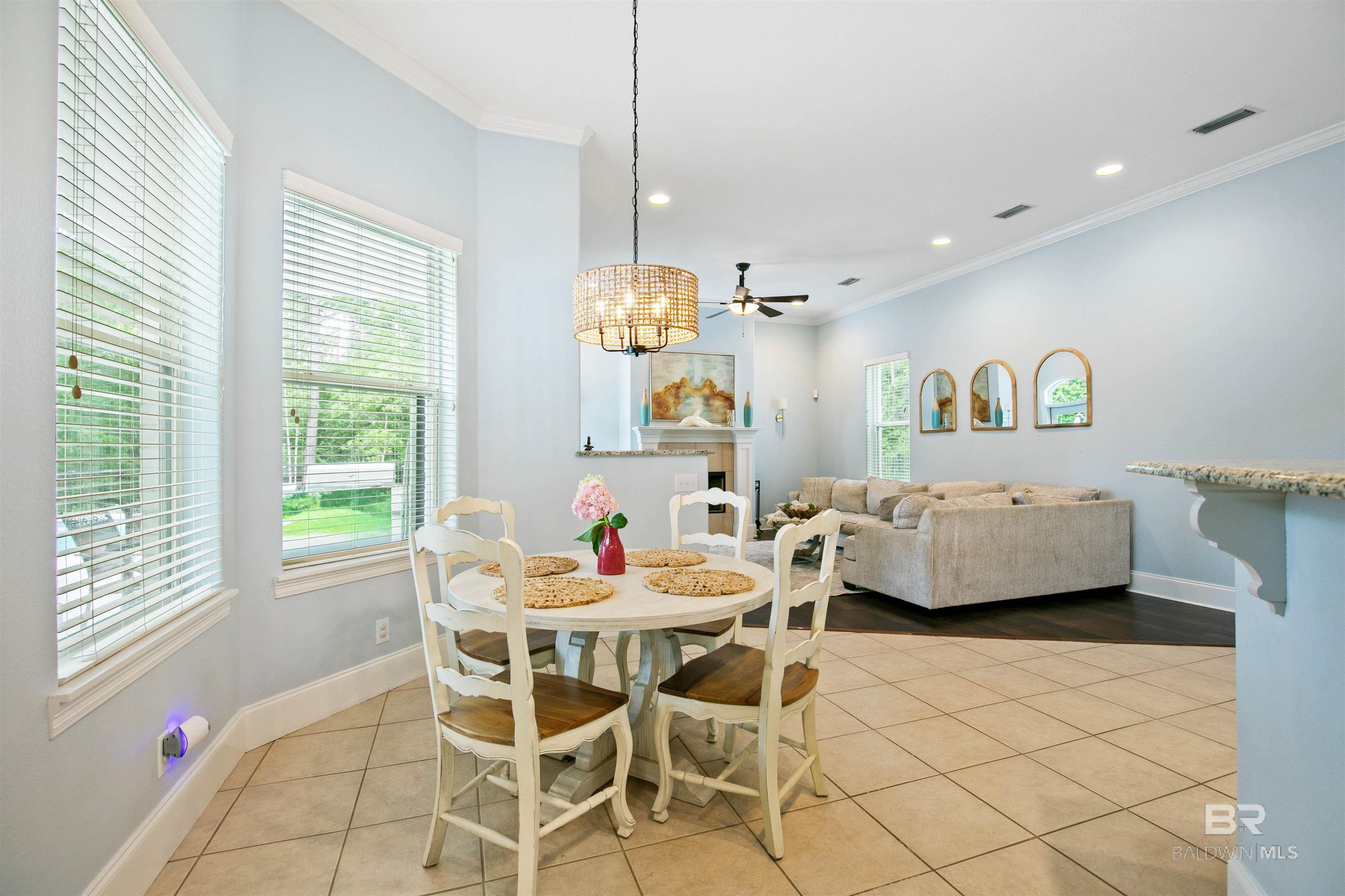 https://zimg.paragon.ice.com/ParagonImages/Property/PG/BCAR/396340/21/0/0/41963d14b24170b202c0d9cbc6c58dd6/7/bb465c573f6b32f35835149cddd8da61/396340-d411402a-35a8-446b-a621-06bb558a6fa7.JPG