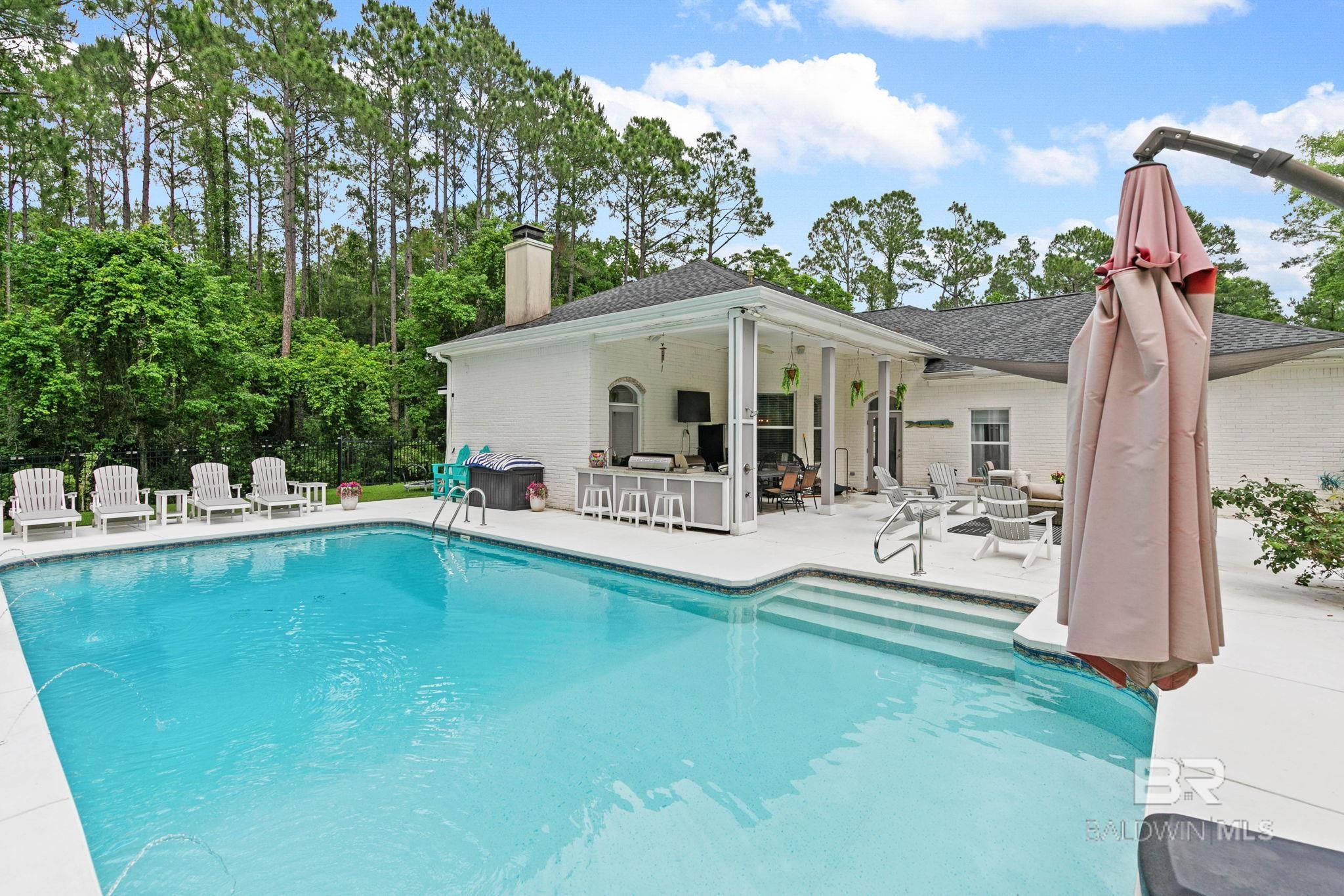 https://zimg.paragon.ice.com/ParagonImages/Property/PG/BCAR/396340/3/0/0/3e31f518e812b74cebb74ed7973514f3/7/bb465c573f6b32f35835149cddd8da61/396340-26213de4-3849-4de5-bfa4-9feffc0dedad.JPG