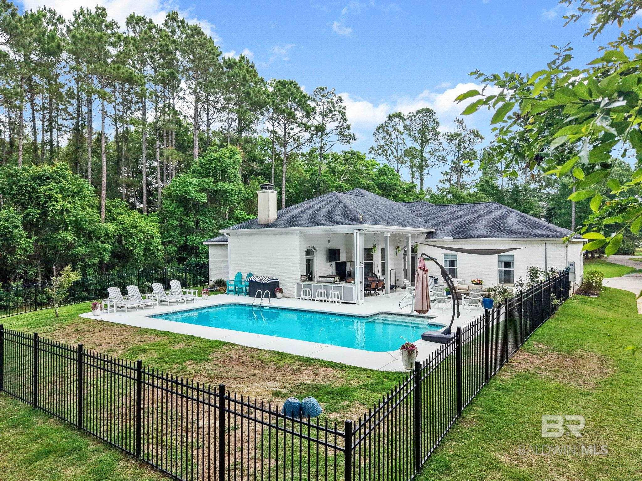 https://zimg.paragon.ice.com/ParagonImages/Property/PG/BCAR/396340/5/0/0/bc07408f0fda575aa174710627f2f915/7/bb465c573f6b32f35835149cddd8da61/396340-5ddd7c7c-0f2f-4d49-80f3-4f46e9d70153.JPG