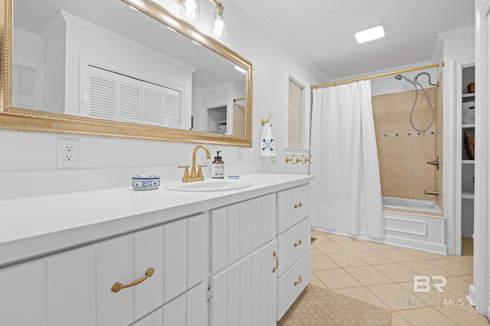 396353 | Photo 15