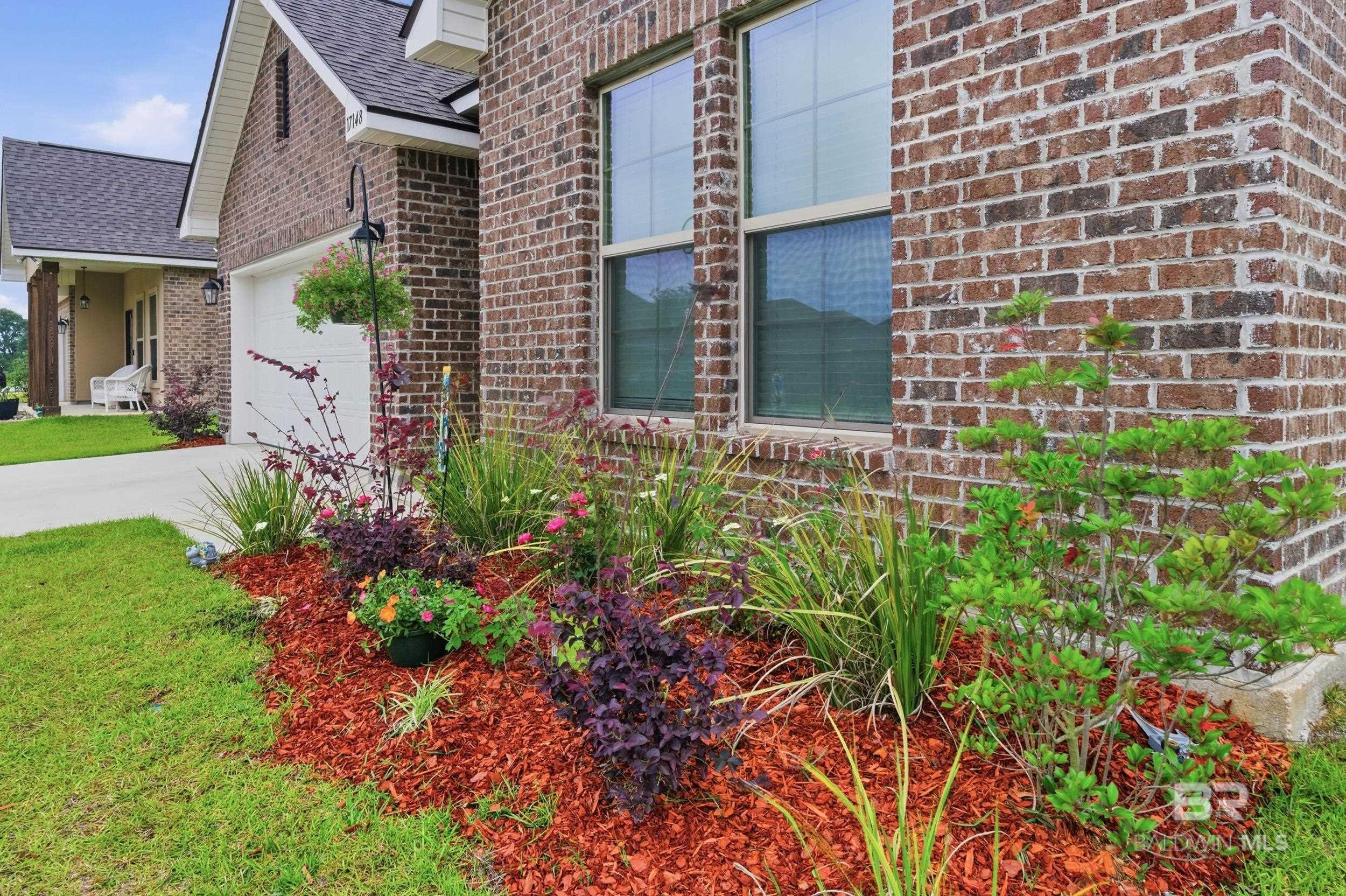 https://zimg.paragon.ice.com/ParagonImages/Property/PG/BCAR/396362/1/0/0/062098789573b5014de951454781df4d/7/7f3a43a53449e33a7e0bec26229bd503/396362-5c37674f-3aaf-46f7-b17f-2ea8449a5756.JPG