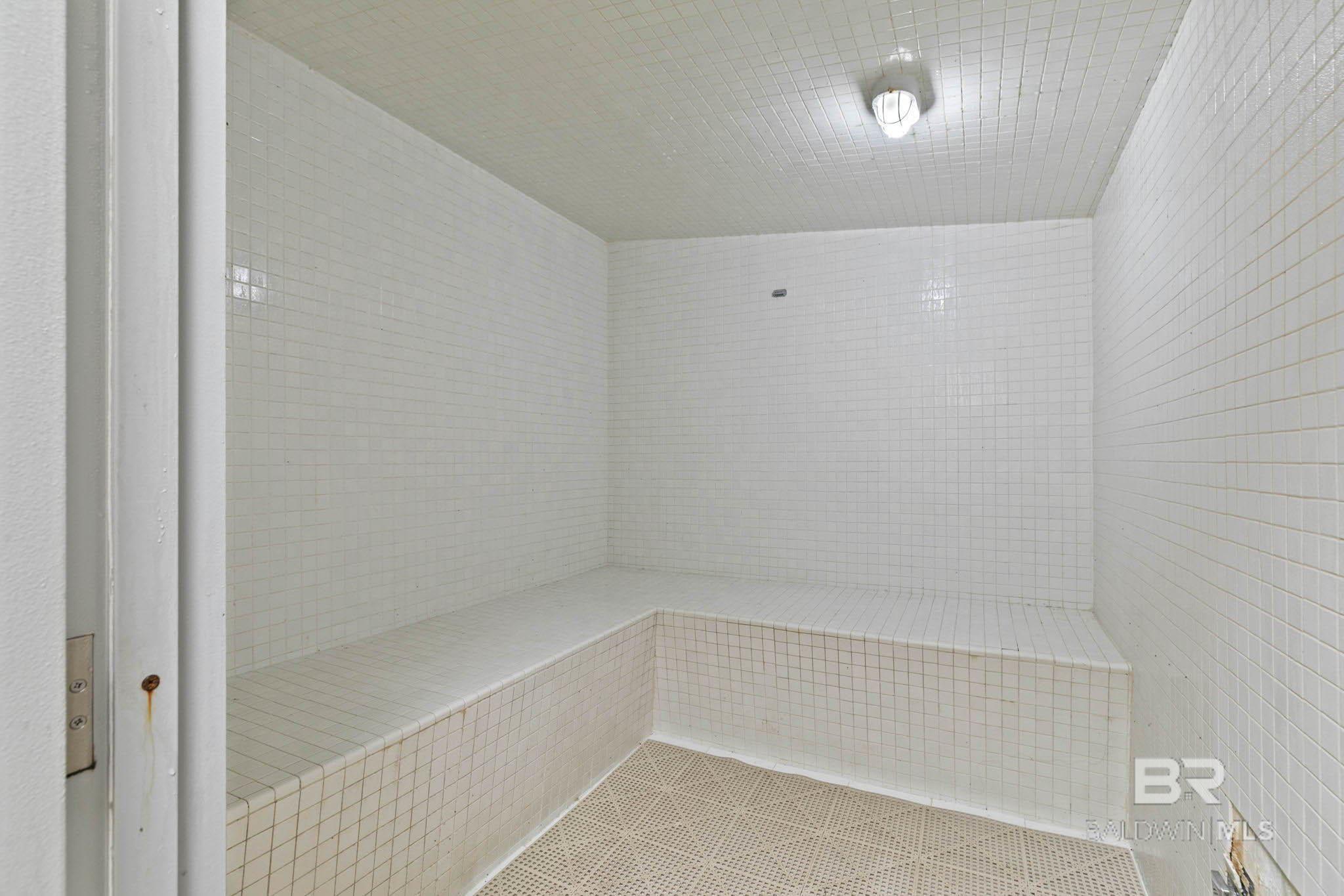 396375 | Photo 22