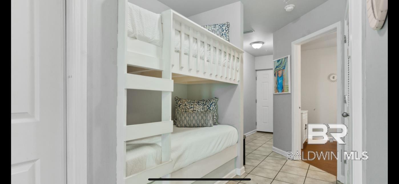 https://zimg.paragon.ice.com/ParagonImages/Property/PG/BCAR/396403/8/0/0/f0d4d65e5c358cdf7a2885d5b999fa5f/7/c2d68e93fb6751b1c9cc1b5126321f99/396403-7f2066d4-cdf9-4e00-abc5-809b20177c0c.JPG