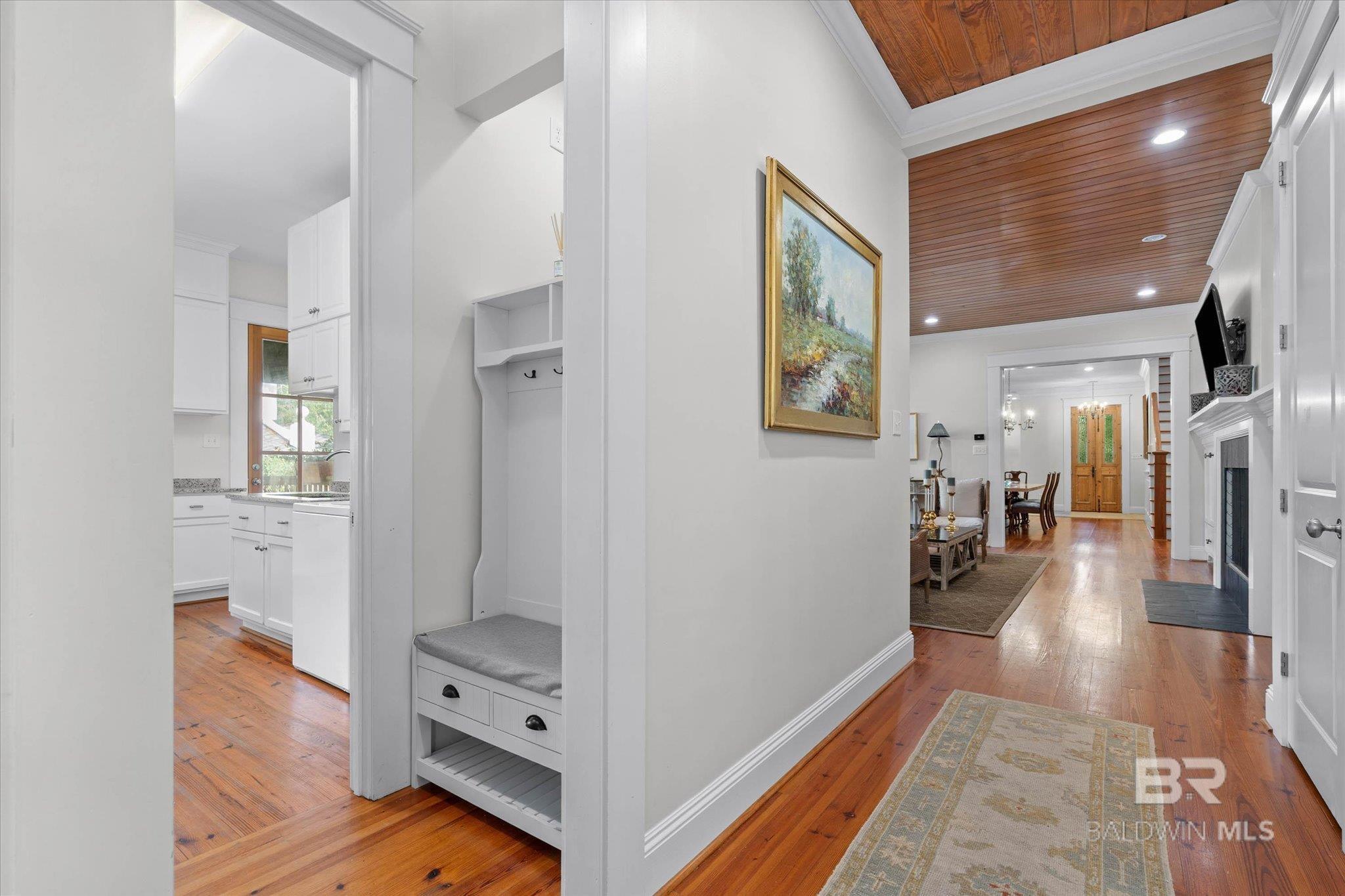 https://zimg.paragon.ice.com/ParagonImages/Property/PG/BCAR/396447/10/0/0/40ad63b013b823a397c35db00841c9f3/7/1e437d0074c33b10074748715cf584c3/396447-4a947f03-802c-4768-a5c2-5b74ba361198.JPG