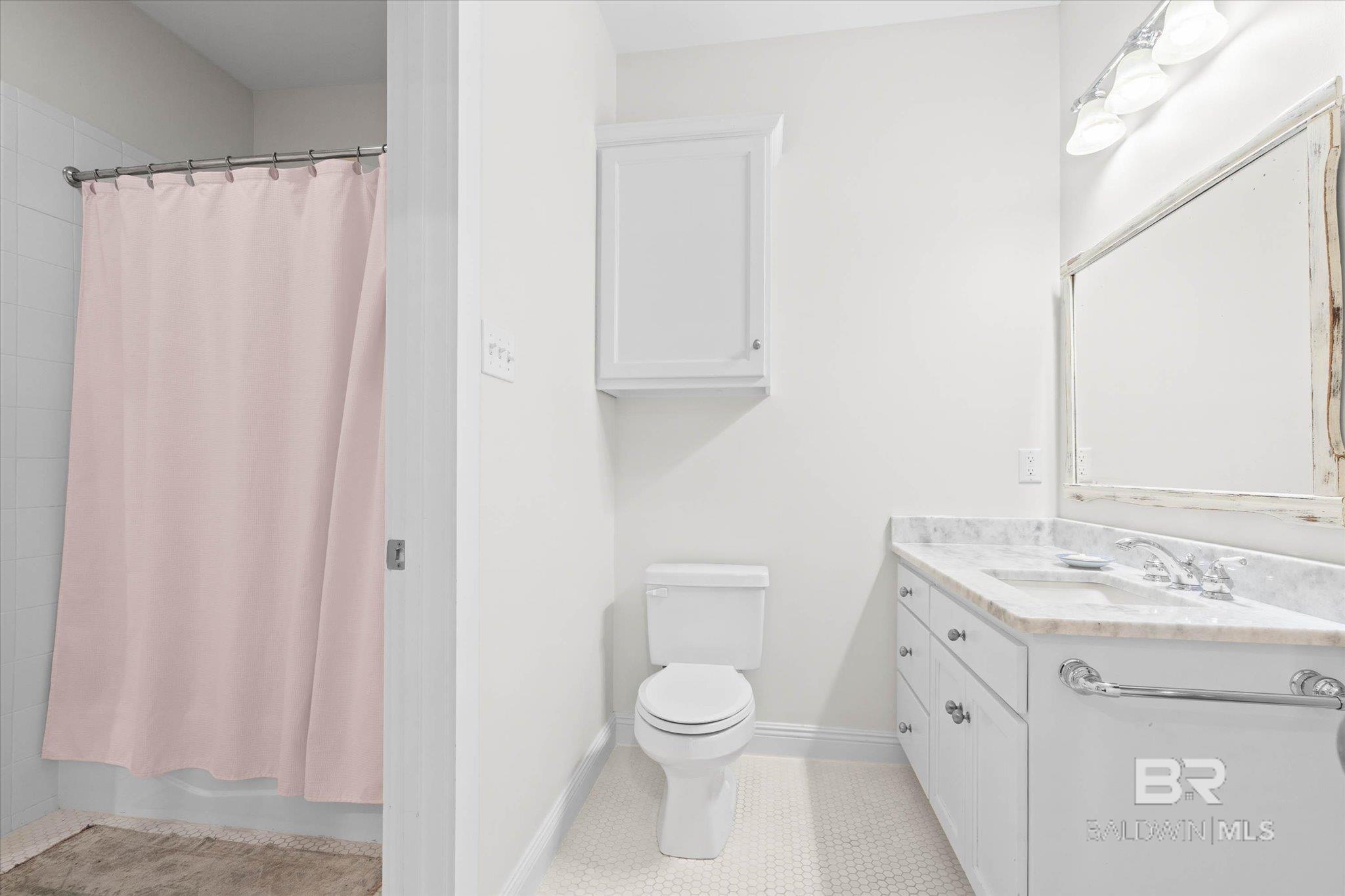 https://zimg.paragon.ice.com/ParagonImages/Property/PG/BCAR/396447/20/0/0/8963260ebe80113fe5e30fac47d520bd/7/1e437d0074c33b10074748715cf584c3/396447-5c58948f-e45e-4070-8bf3-85a5b5fae3cd.JPG