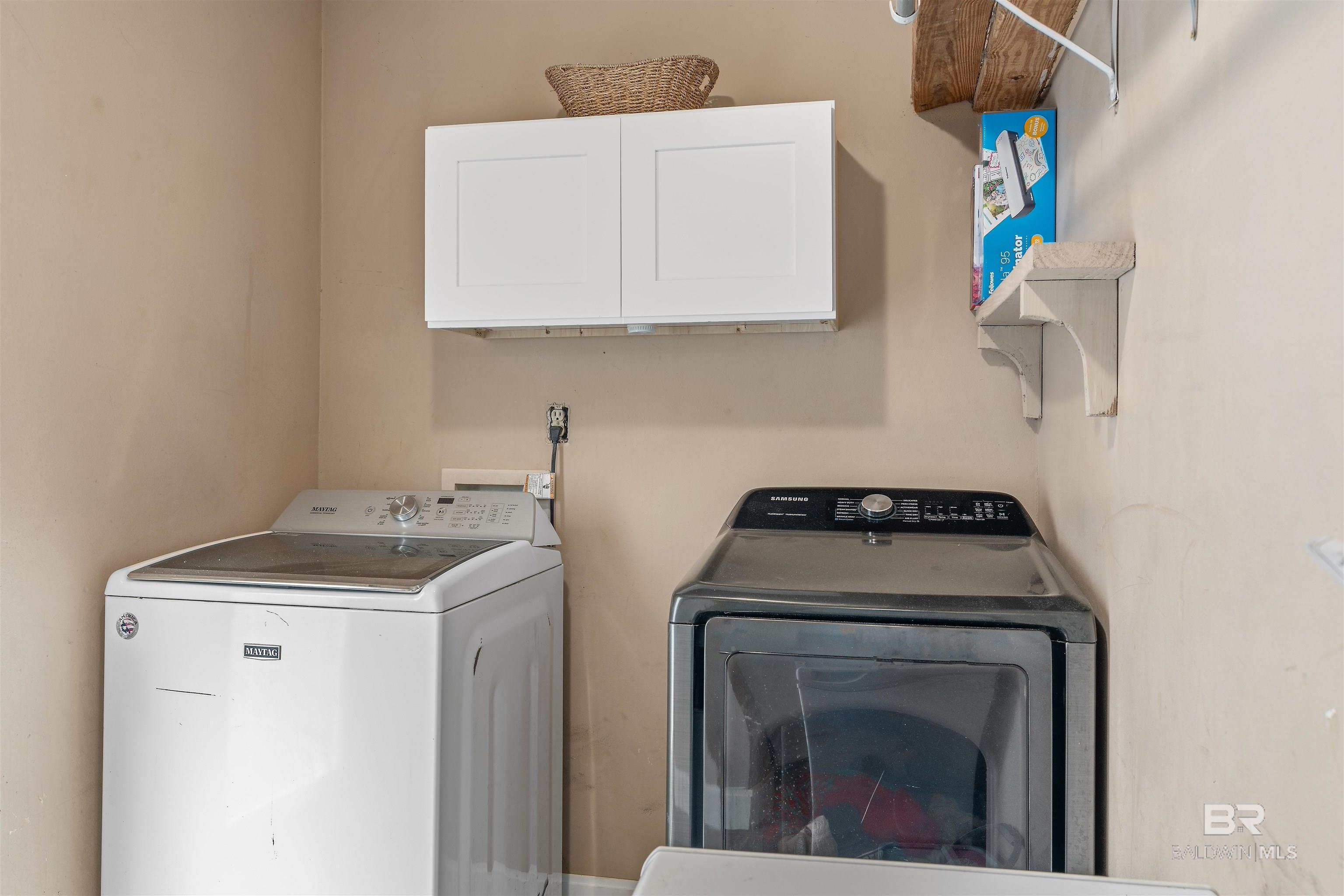 https://zimg.paragon.ice.com/ParagonImages/Property/PG/BCAR/396449/23/0/0/c67b48021e6614c050c165b9ff333079/7/c7ad5332e110620ae76fe7b3be91f51a/396449-11b96b56-da47-42da-a981-0493fe794450.JPG