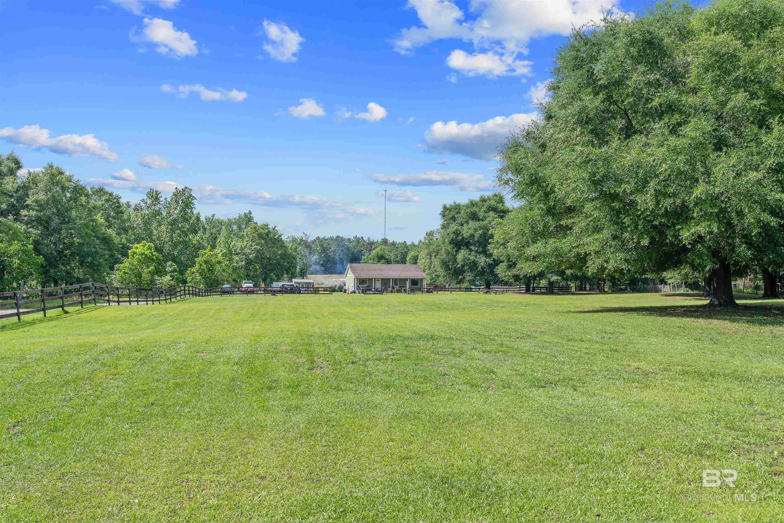 https://zimg.paragon.ice.com/ParagonImages/Property/PG/BCAR/396449/3/0/0/36c128e09e1f30add1ba0ca8dbee8e98/7/c7ad5332e110620ae76fe7b3be91f51a/396449-d0d6ab68-a7e8-4f06-b51f-aab90643bb84.JPG