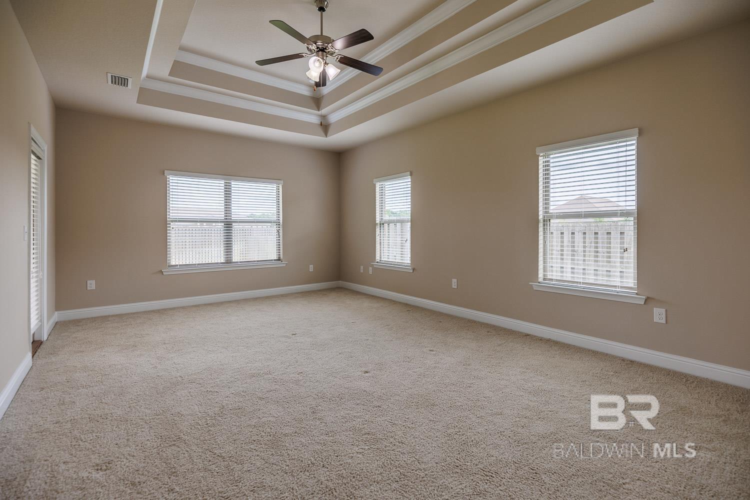 https://zimg.paragon.ice.com/ParagonImages/Property/PG/BCAR/396450/15/0/0/0acc8812dfff5a26bb077ce260858697/7/16ec65db0a399d86181abf53c3201bfd/396450-3c8f58e7-de94-4cd7-a453-3c15703ea495.JPG
