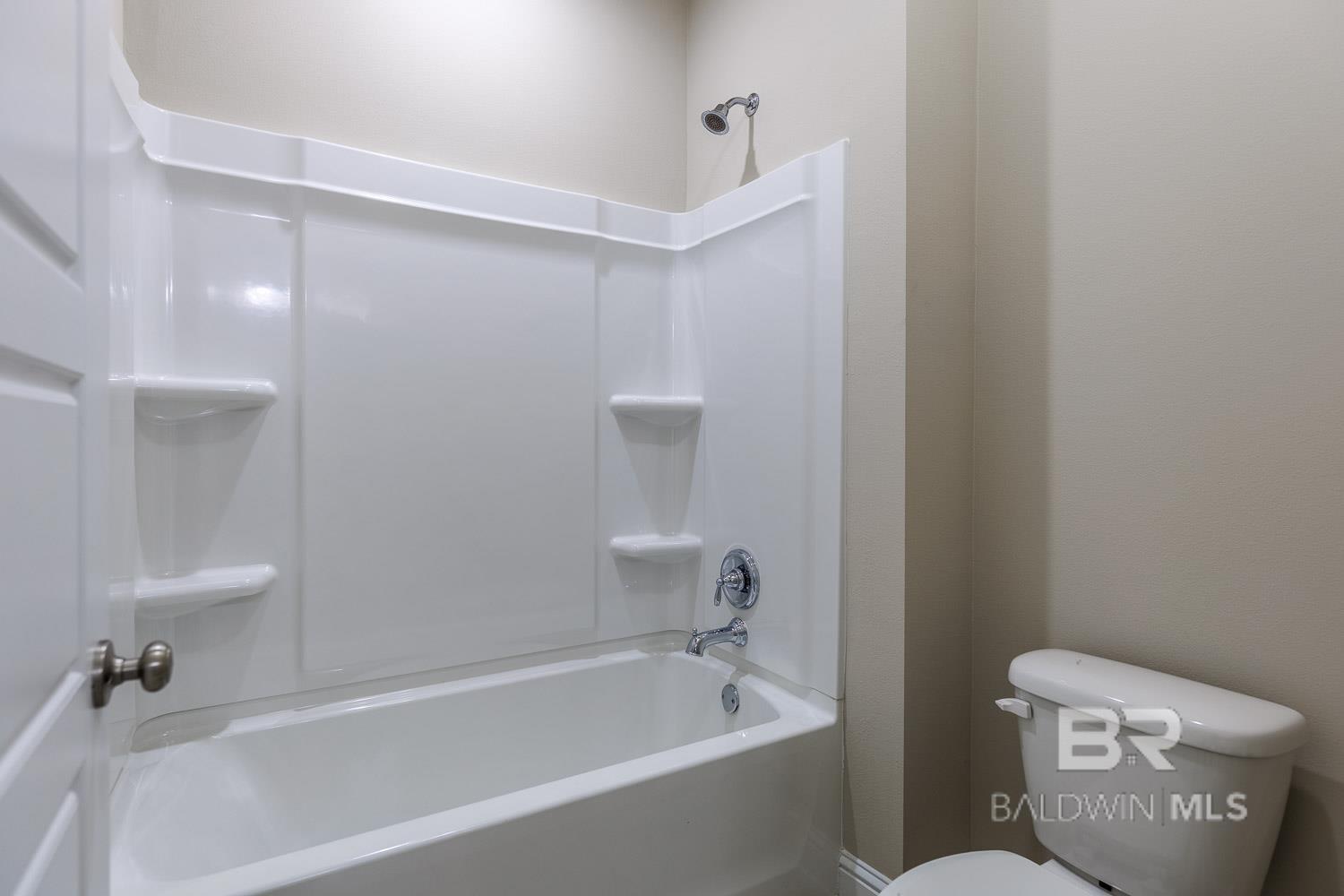 https://zimg.paragon.ice.com/ParagonImages/Property/PG/BCAR/396450/22/0/0/e0d2fb55f82371d127911b95017d1fb3/7/16ec65db0a399d86181abf53c3201bfd/396450-98a184f4-000d-45b6-b09c-26af637a8666.JPG