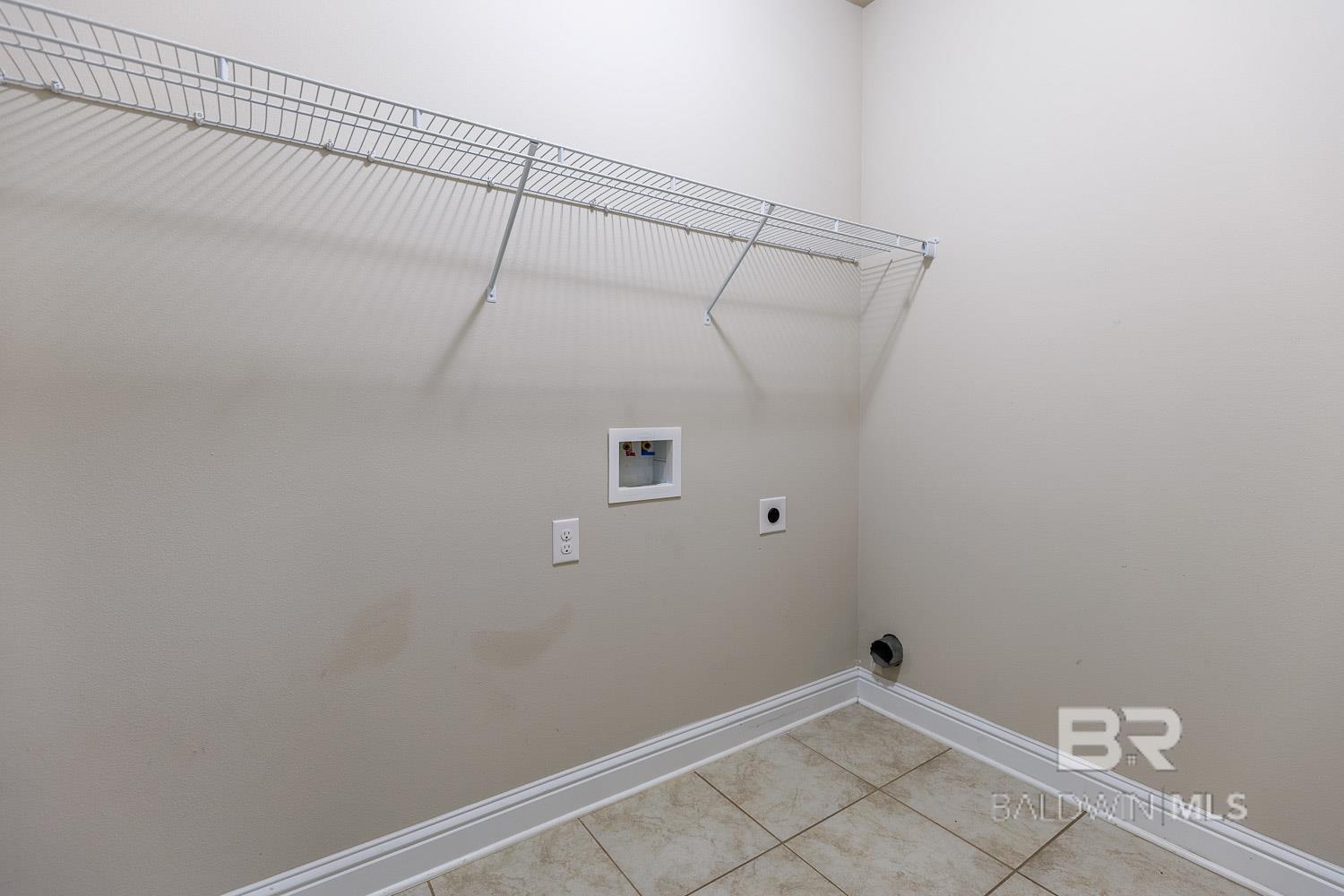 https://zimg.paragon.ice.com/ParagonImages/Property/PG/BCAR/396450/25/0/0/4b854a71c48a65bda08e6da53200afff/7/16ec65db0a399d86181abf53c3201bfd/396450-0e61cb6b-db42-45b4-81b2-4db39e281fa0.JPG