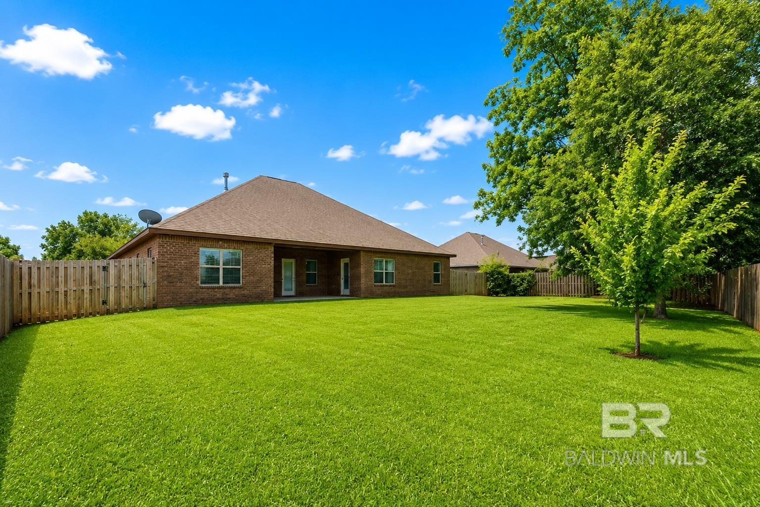 https://zimg.paragon.ice.com/ParagonImages/Property/PG/BCAR/396450/30/0/0/6ab43c9ef472f681bdb6e9e5a5f682a8/7/16ec65db0a399d86181abf53c3201bfd/396450-537d4b46-bb7e-4d0e-ab91-f0a76509b2f2.JPG