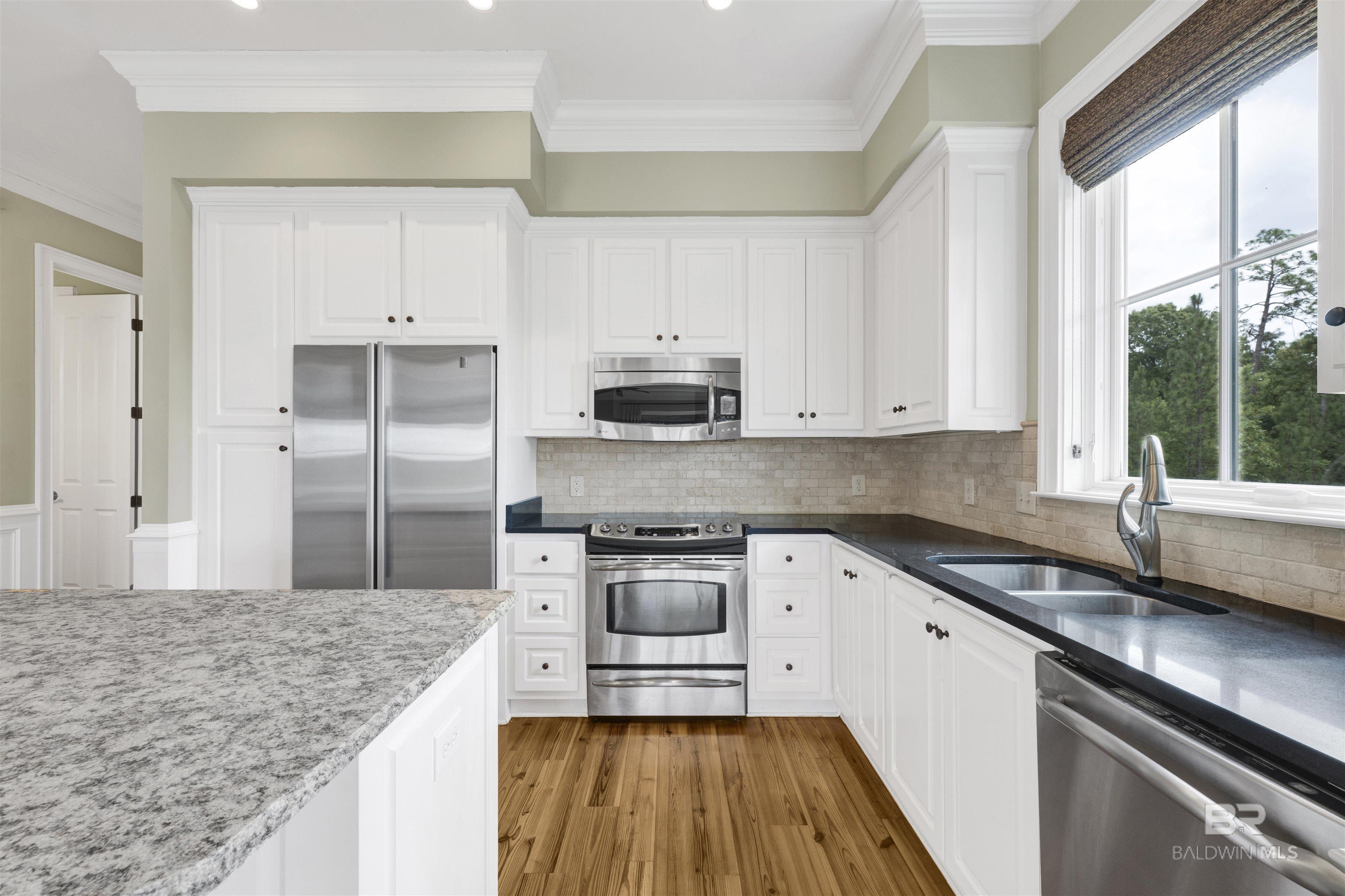 https://zimg.paragon.ice.com/ParagonImages/Property/PG/BCAR/396453/14/0/0/bbb6db06f96403426d572c3796420466/7/0026a8b57bcfa8c3cddcd853762ef9de/396453-7611a4f3-940c-4957-b680-2a3a68d16f27.JPG