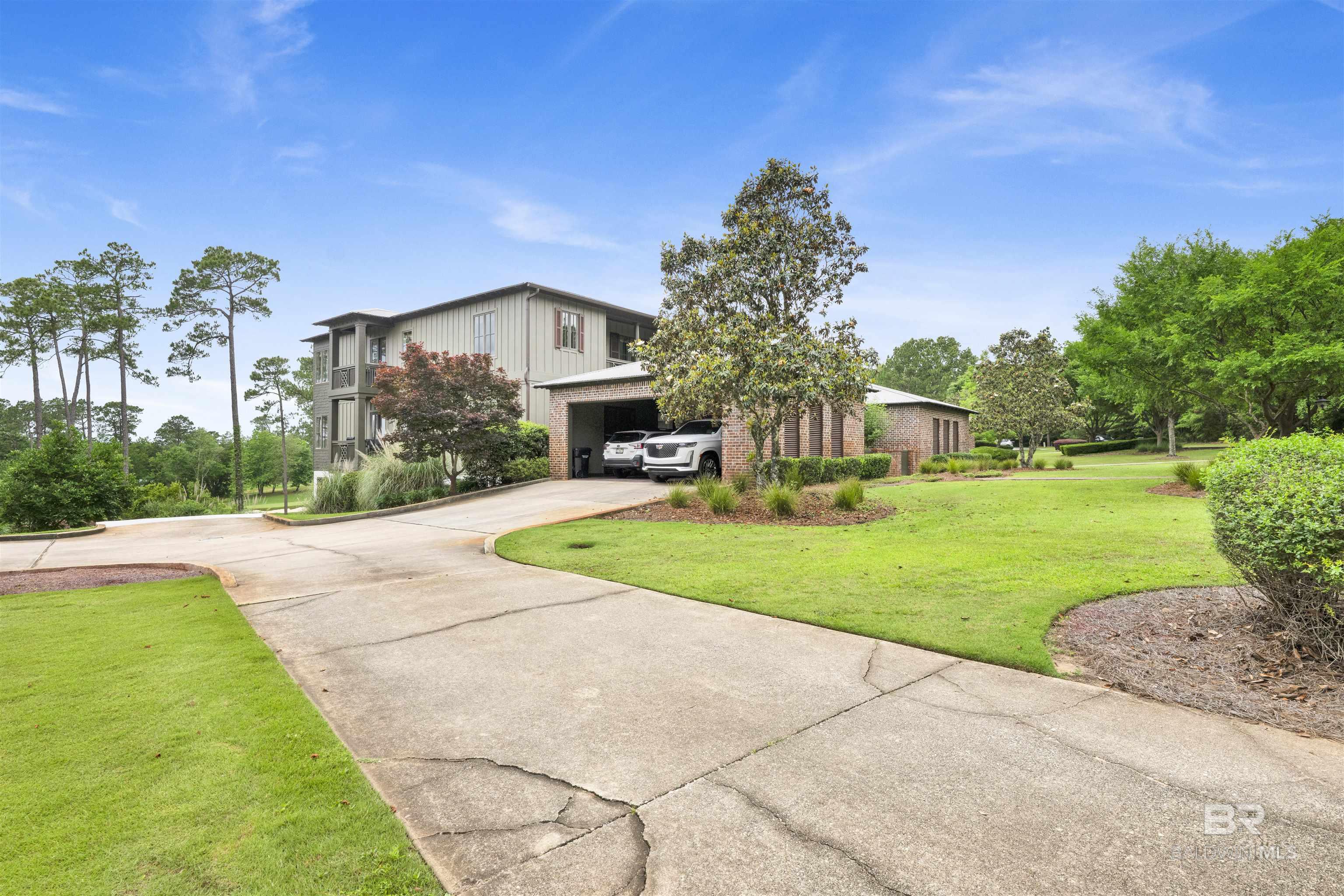https://zimg.paragon.ice.com/ParagonImages/Property/PG/BCAR/396453/2/0/0/22dd5d83b08ad7f0a63fc9e57dbae4c9/7/0026a8b57bcfa8c3cddcd853762ef9de/396453-e5dce744-e866-4bd6-9f98-856a2d75b73e.JPG