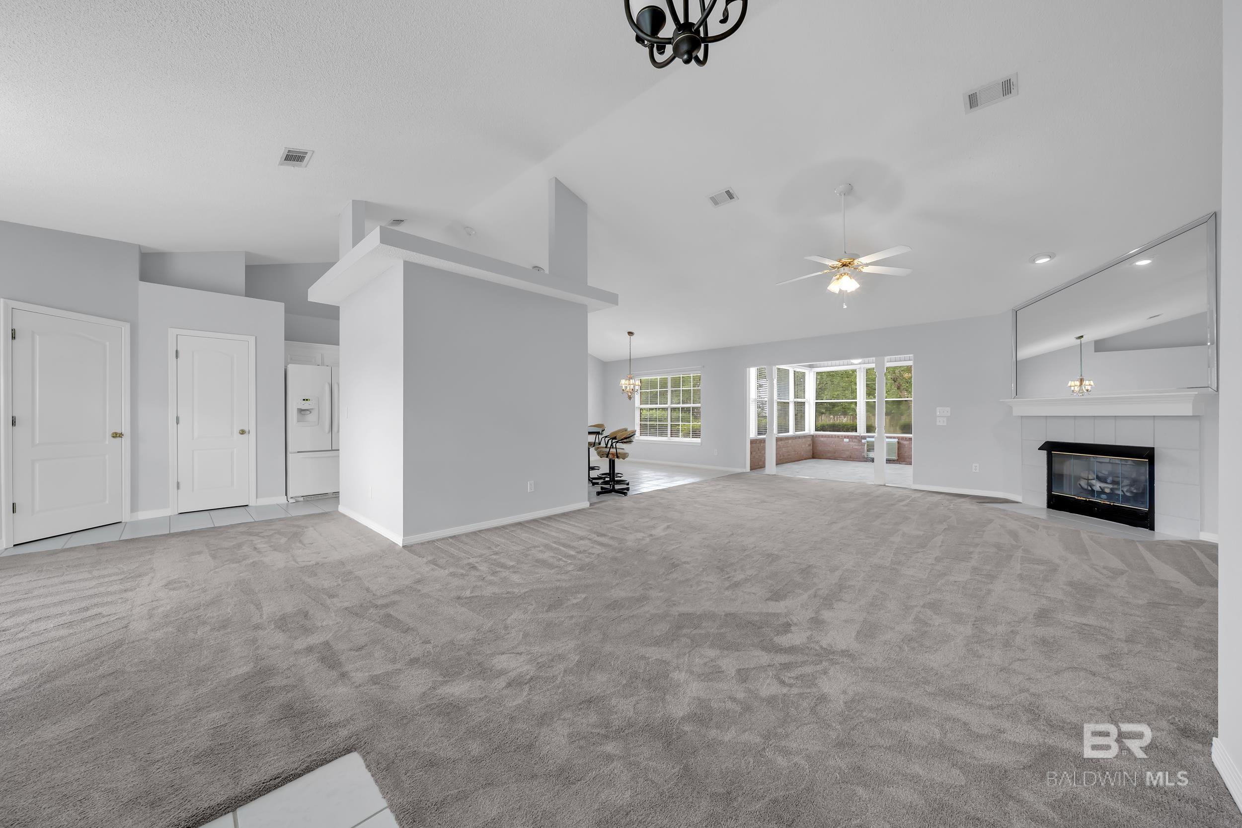 https://zimg.paragon.ice.com/ParagonImages/Property/PG/BCAR/396471/12/0/0/3d429ad90907310ef80655d1599b7eef/7/c88fcfbae5bec60ab885986cd61a232c/396471-dde9a8ad-fe2a-4e0e-9742-683c52dcd436.JPG