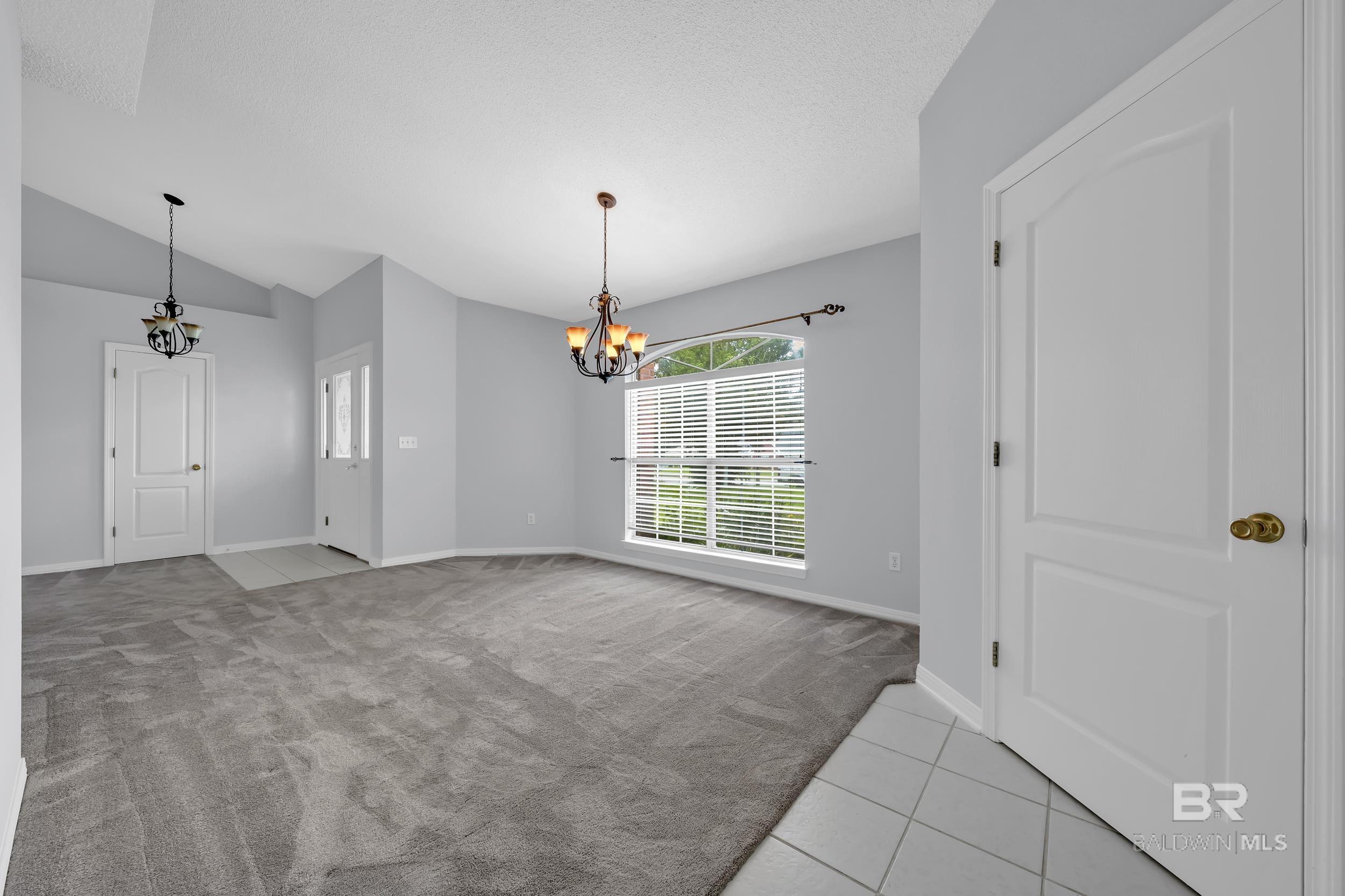 https://zimg.paragon.ice.com/ParagonImages/Property/PG/BCAR/396471/15/0/0/0a808bb0b0357d958f0acfd14a018c44/7/c88fcfbae5bec60ab885986cd61a232c/396471-6a7bcaa8-ab1d-45e0-beea-6d1c946d6398.JPG