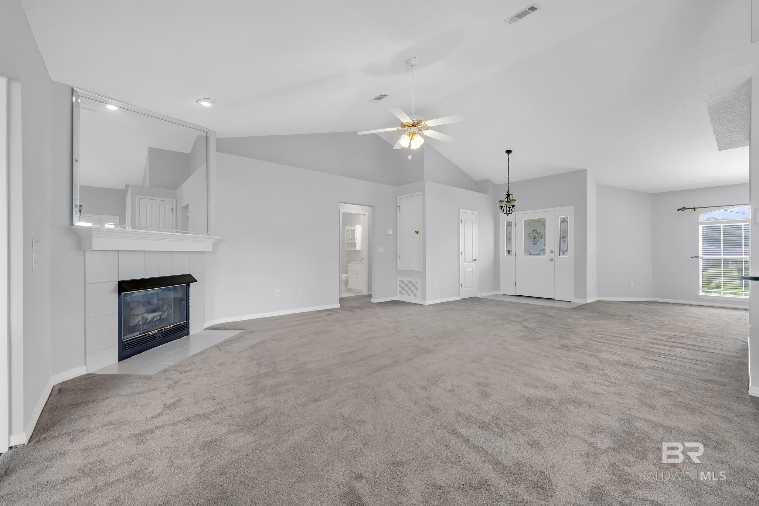 https://zimg.paragon.ice.com/ParagonImages/Property/PG/BCAR/396471/18/0/0/ab406fb0eadf484bd2e64d620dce4846/7/c88fcfbae5bec60ab885986cd61a232c/396471-0cc9bdef-741b-4b80-8d45-ed8b1476a1eb.JPG