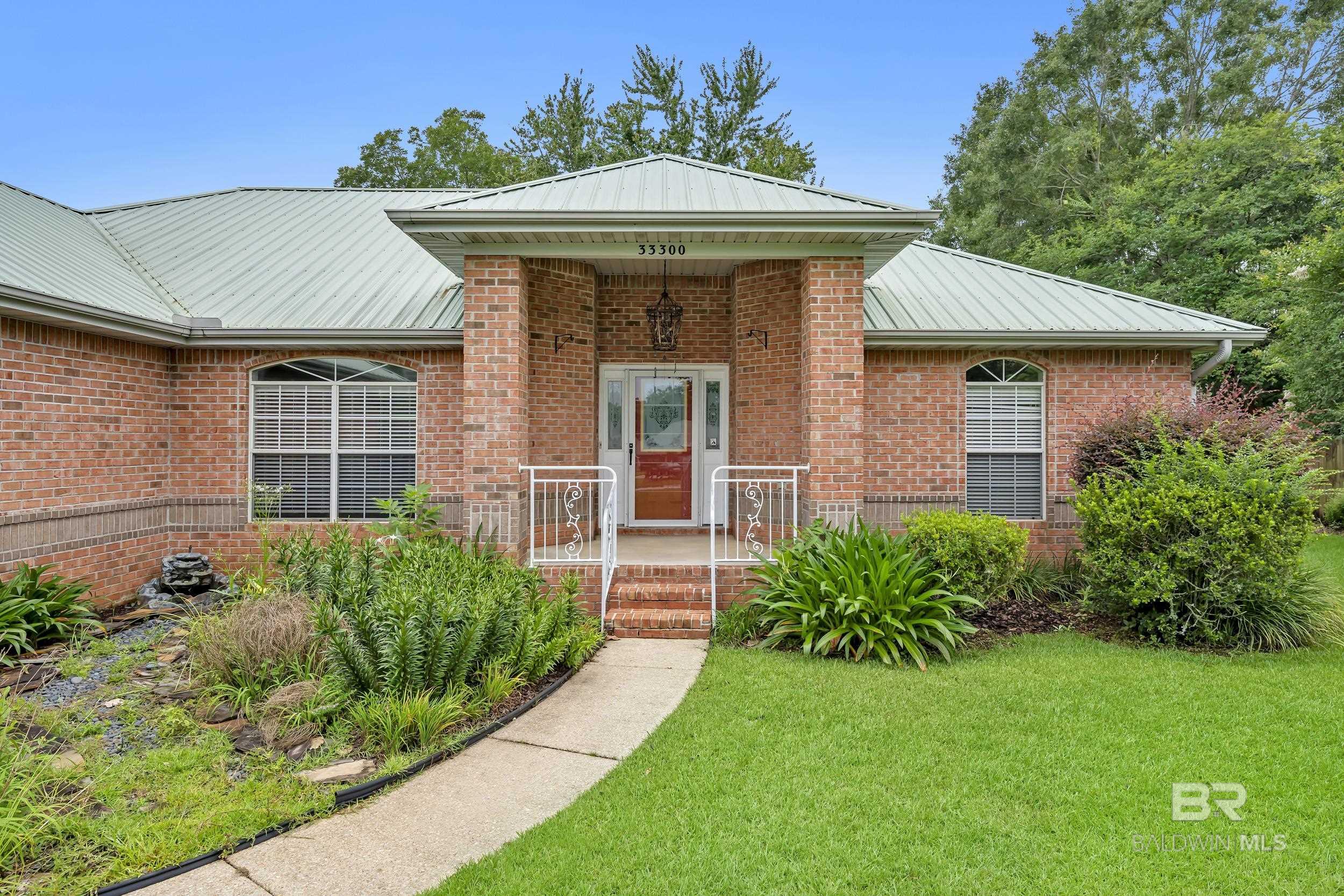 https://zimg.paragon.ice.com/ParagonImages/Property/PG/BCAR/396471/2/0/0/cff053dfb2aa1d0fb35767cfee1820a9/7/c88fcfbae5bec60ab885986cd61a232c/396471-c85c5ce6-da9f-46ee-b298-cc737d1f0b41.JPG