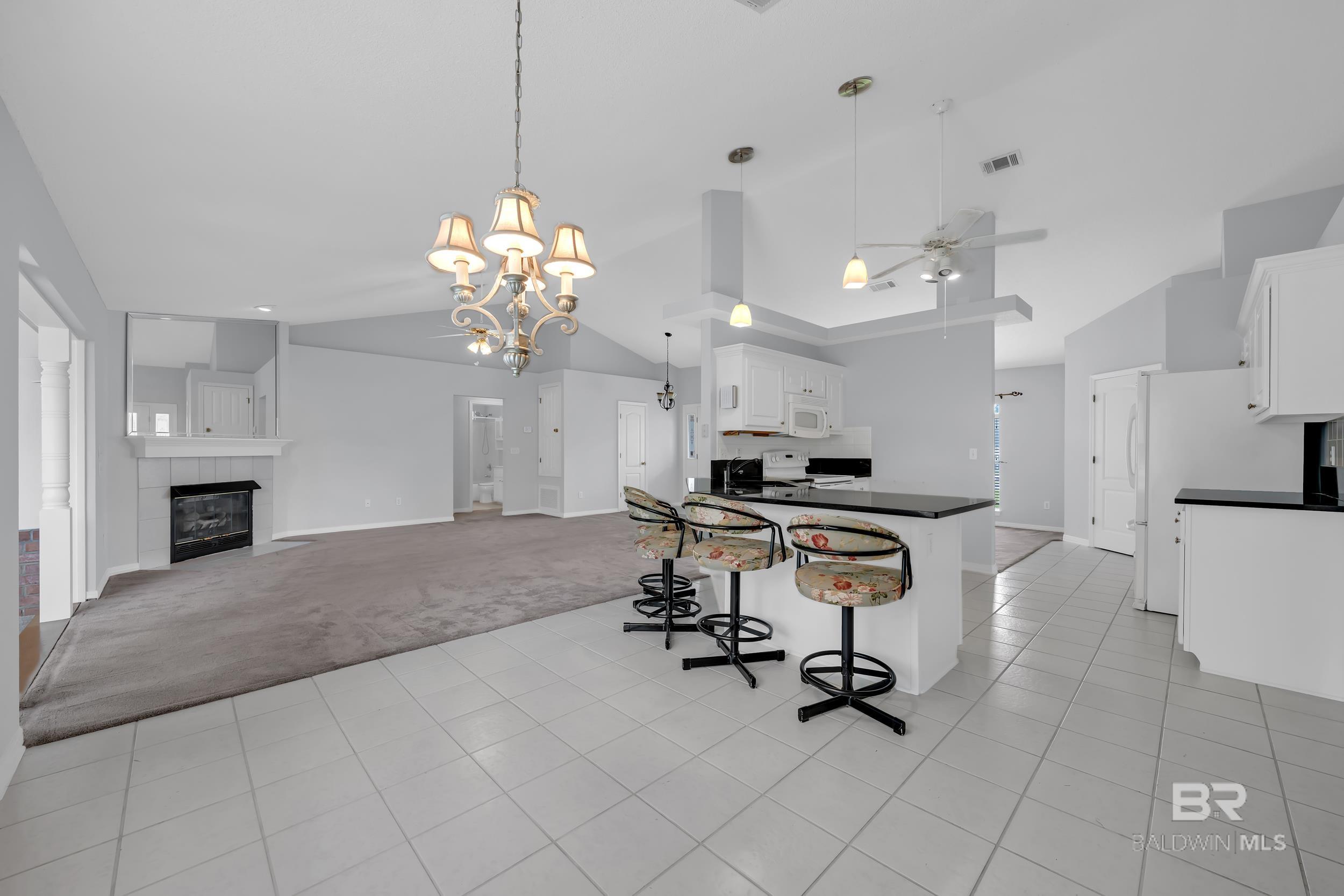 https://zimg.paragon.ice.com/ParagonImages/Property/PG/BCAR/396471/21/0/0/069d30512cf6a30482bd9eb485419ea9/7/c88fcfbae5bec60ab885986cd61a232c/396471-857042d7-a259-4f62-90a1-49a33e75940c.JPG