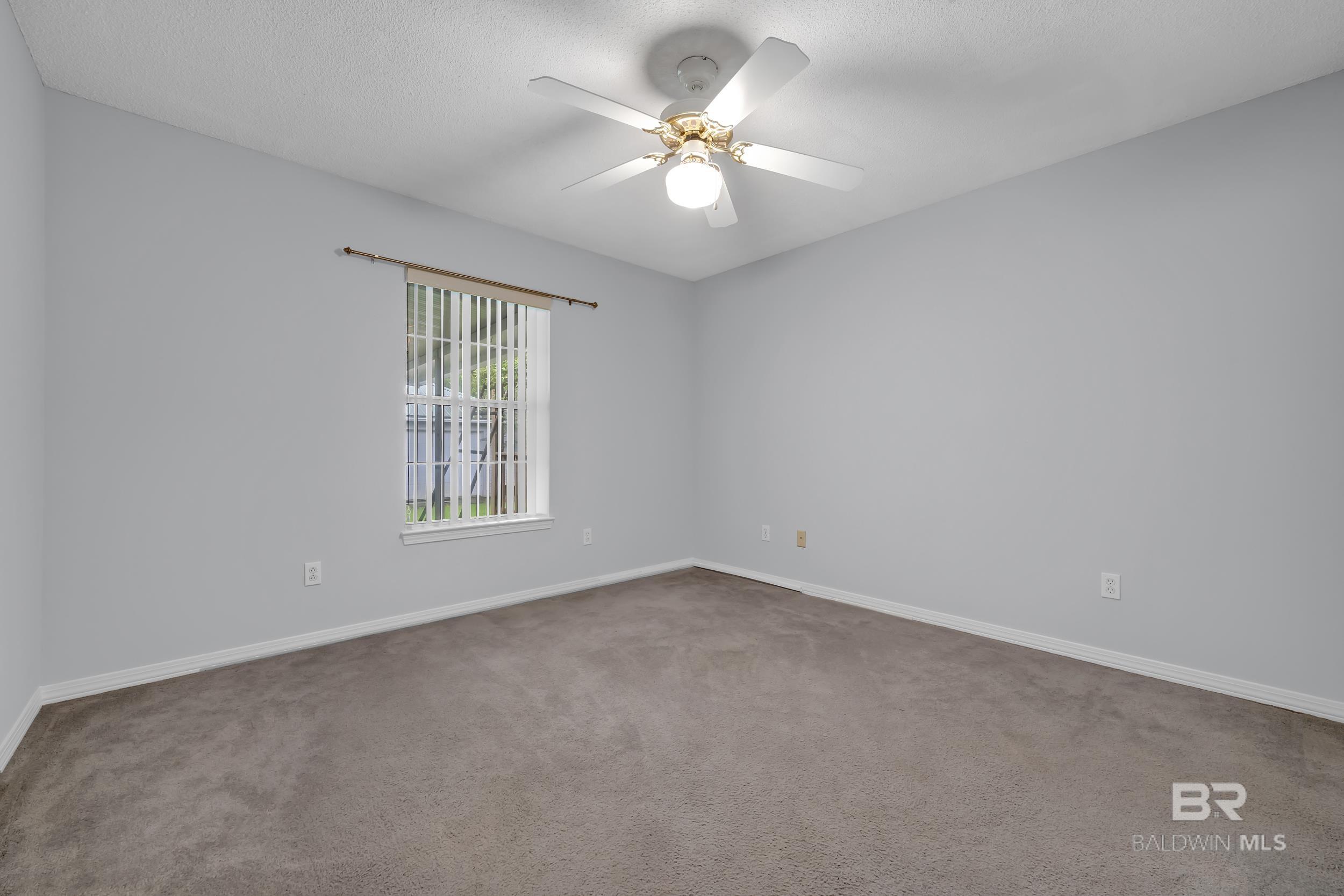 https://zimg.paragon.ice.com/ParagonImages/Property/PG/BCAR/396471/30/0/0/6a161553cd82c74d9f5a4785a21c277b/7/c88fcfbae5bec60ab885986cd61a232c/396471-289a132a-6f15-4fc6-a971-a8af6e78b556.JPG