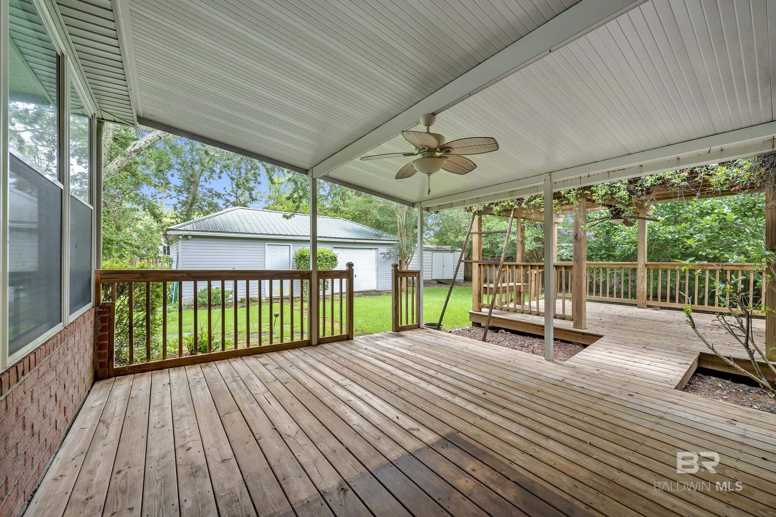 https://zimg.paragon.ice.com/ParagonImages/Property/PG/BCAR/396471/6/0/0/66a053dc41d794d0339b72a9ae6e1197/7/c88fcfbae5bec60ab885986cd61a232c/396471-f817a62d-141a-4364-bec3-857b1e1a4551.JPG