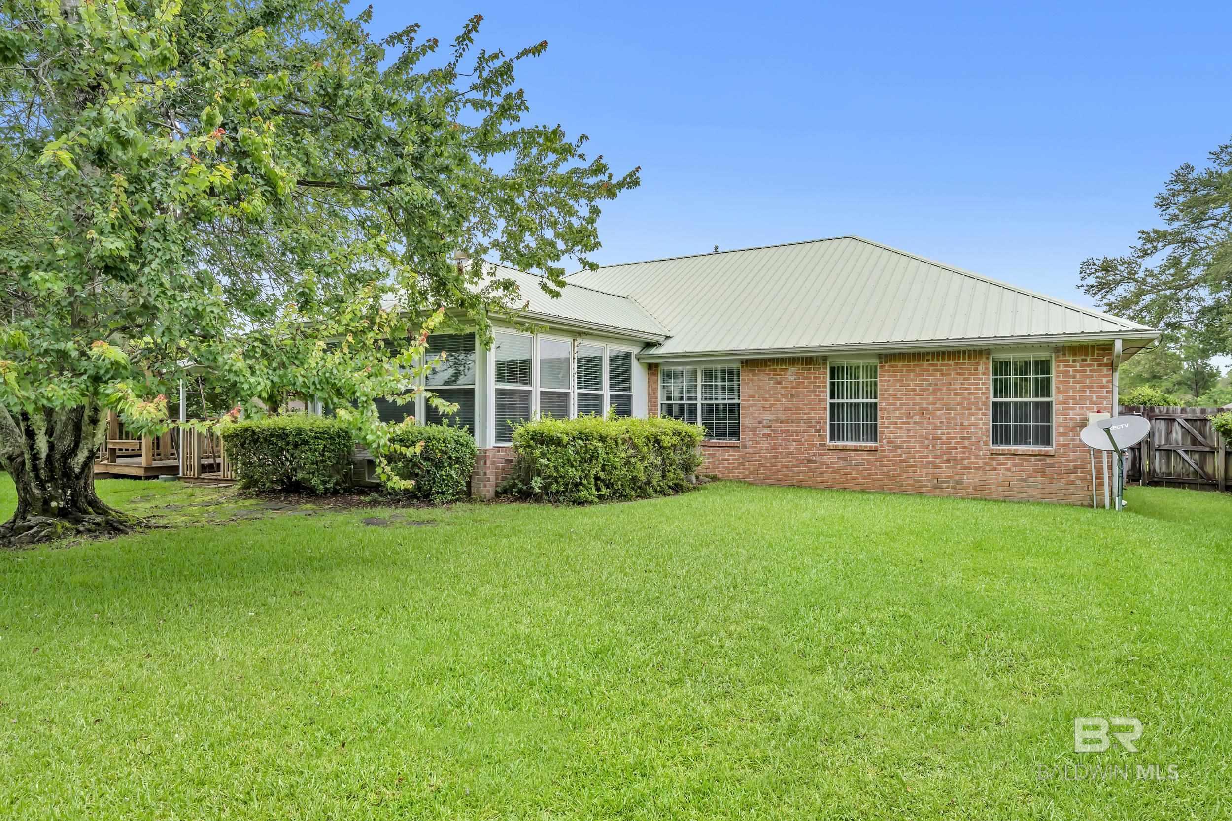 https://zimg.paragon.ice.com/ParagonImages/Property/PG/BCAR/396471/9/0/0/b4a0633a62afe9b090ac62c536711d2f/7/c88fcfbae5bec60ab885986cd61a232c/396471-d075ba15-9210-4091-a82a-5ee41873f76b.JPG