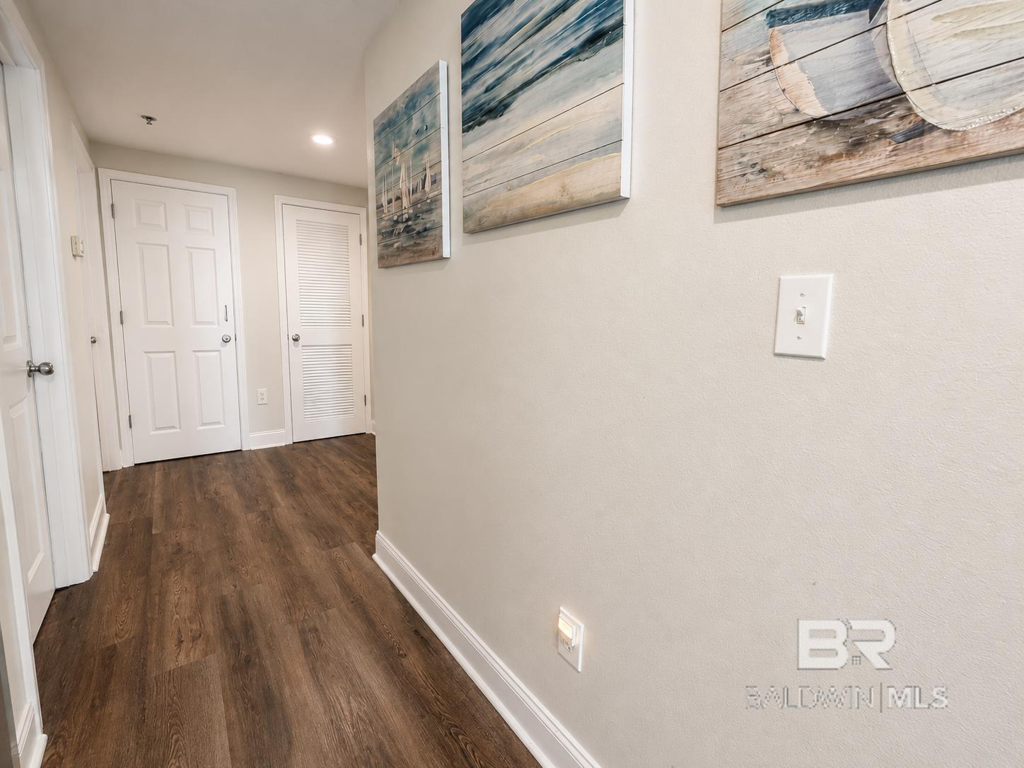 https://zimg.paragon.ice.com/ParagonImages/Property/PG/BCAR/396482/10/0/0/75c679407a58d04abbcdff13d77186f8/7/608fe5ce4acda9c14a0931eeef26c5bb/396482-9376ed2c-2263-48b1-b0e2-9ec549d718e7.JPG