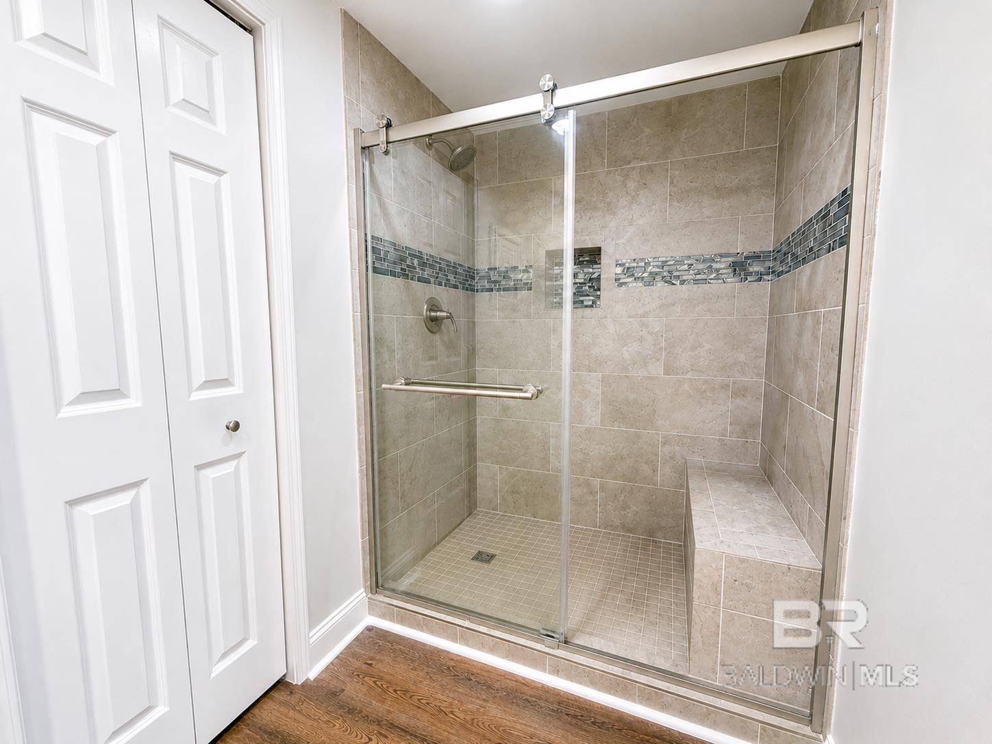 https://zimg.paragon.ice.com/ParagonImages/Property/PG/BCAR/396482/14/0/0/d835e456e164a0557987df848e881b76/7/608fe5ce4acda9c14a0931eeef26c5bb/396482-b4b92161-be9b-4f40-904b-e153ab8f37f7.JPG