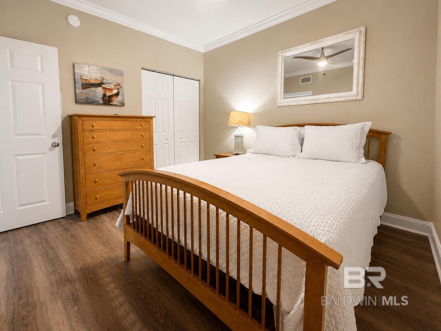 https://zimg.paragon.ice.com/ParagonImages/Property/PG/BCAR/396482/15/0/0/e039aada8f969f76af802b6ace180624/7/608fe5ce4acda9c14a0931eeef26c5bb/396482-5bb6eac4-4814-4c01-b6fe-610456025b4b.JPG