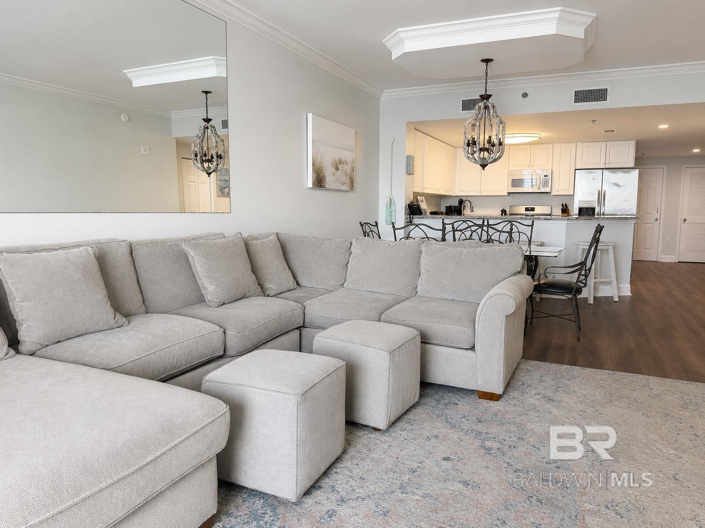 https://zimg.paragon.ice.com/ParagonImages/Property/PG/BCAR/396482/5/0/0/336870e229abd91c50f6784ae66d1f0e/7/608fe5ce4acda9c14a0931eeef26c5bb/396482-435d8018-71d8-4183-bbac-8df1304832a8.JPG
