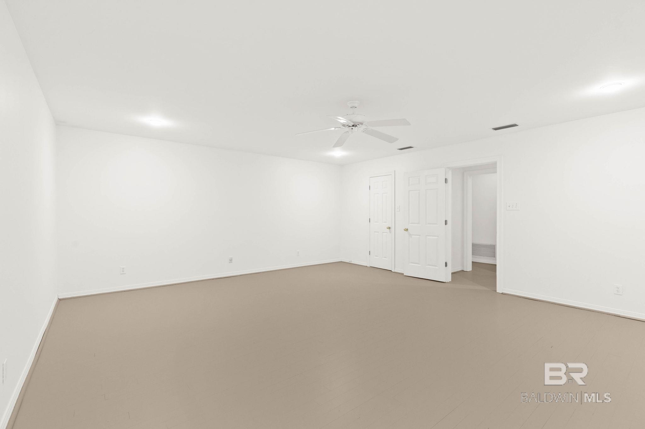 https://zimg.paragon.ice.com/ParagonImages/Property/PG/BCAR/396485/28/0/0/ff082b7cde621a4ff4a72dd5c881ec5a/7/72f47f0bbee763bf2b2502b44d3698bb/396485-a20c7bfc-823e-4f54-8eda-3b62eda0fce6.JPG