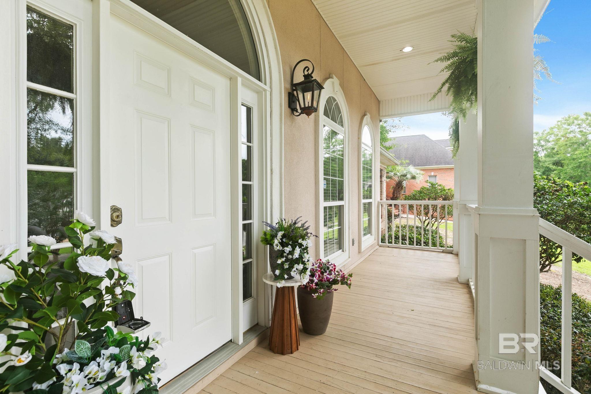 https://zimg.paragon.ice.com/ParagonImages/Property/PG/BCAR/396485/3/0/0/9c3f830cb38e0b76742b6b5be7249b8f/7/72f47f0bbee763bf2b2502b44d3698bb/396485-1dd577d3-33f3-4298-b773-dca016bf8592.JPG