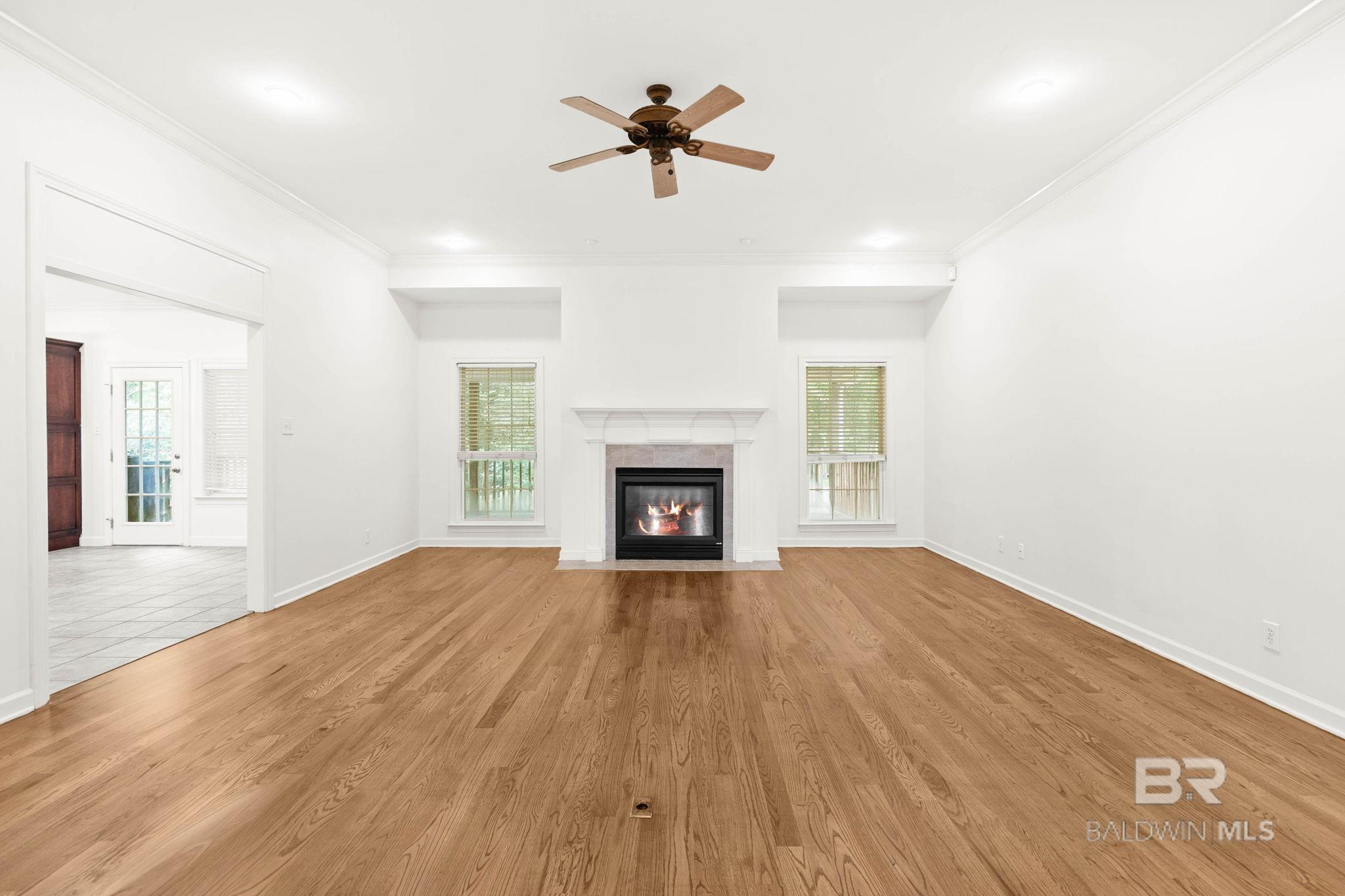 https://zimg.paragon.ice.com/ParagonImages/Property/PG/BCAR/396485/7/0/0/0e695974929e740c4d6cc696f9c7c243/7/72f47f0bbee763bf2b2502b44d3698bb/396485-926c78e3-5512-41bf-b7fa-c1692dde6962.JPG