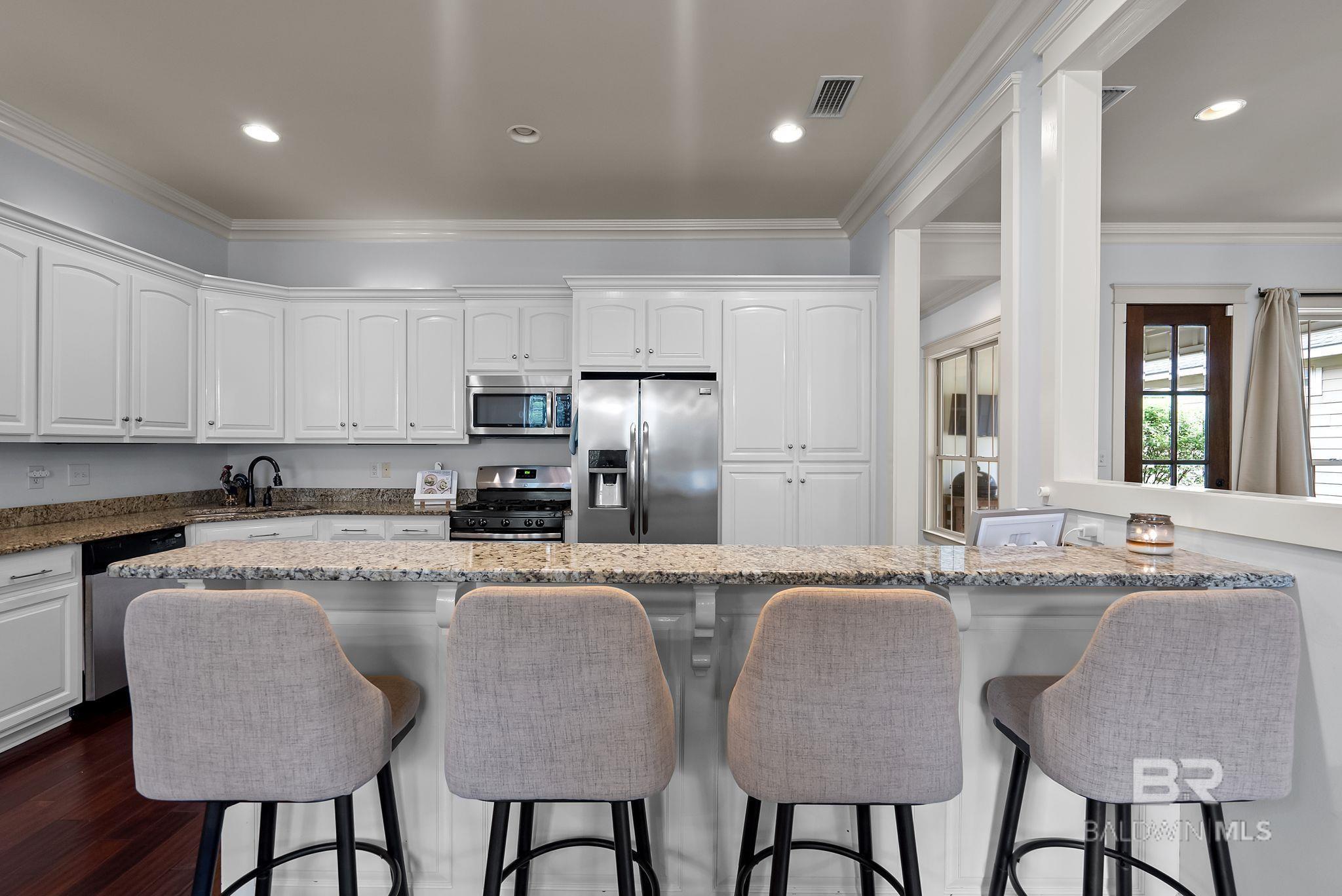 396529 | Photo 18