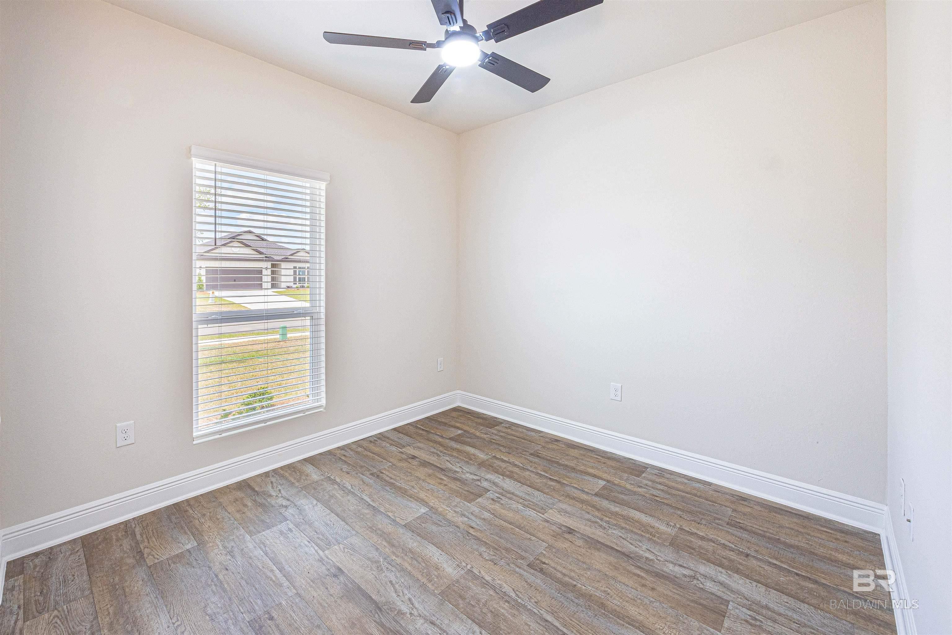 https://zimg.paragon.ice.com/ParagonImages/Property/PG/BCAR/396531/19/0/0/cb6cb3516e5aaed599e525ee717ddb0b/7/a3d7dce408c24d68f5025e910f58c219/396531-8154820c-58b4-4e53-b74f-0d64fa1cb179.JPG