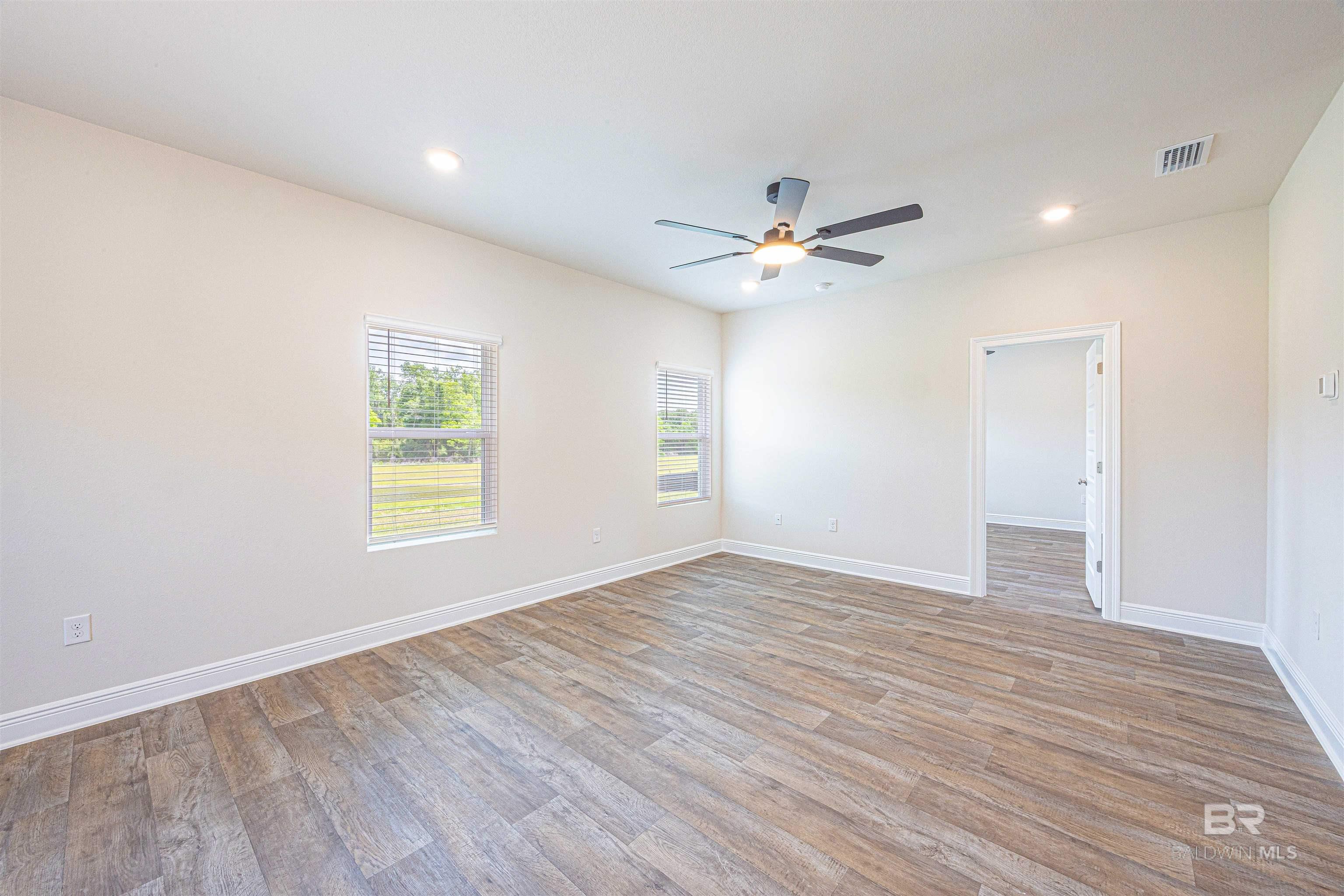 https://zimg.paragon.ice.com/ParagonImages/Property/PG/BCAR/396531/5/0/0/a90d75deececd166149b2033b29530d9/7/a3d7dce408c24d68f5025e910f58c219/396531-0fe15759-7d99-4687-8821-62aff45889e4.JPG
