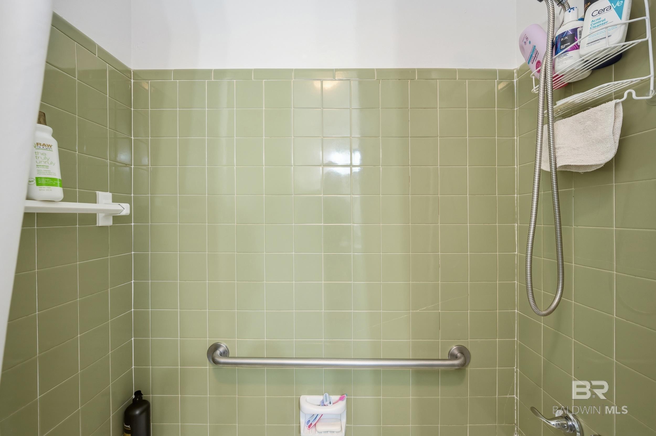 396539 | Photo 24
