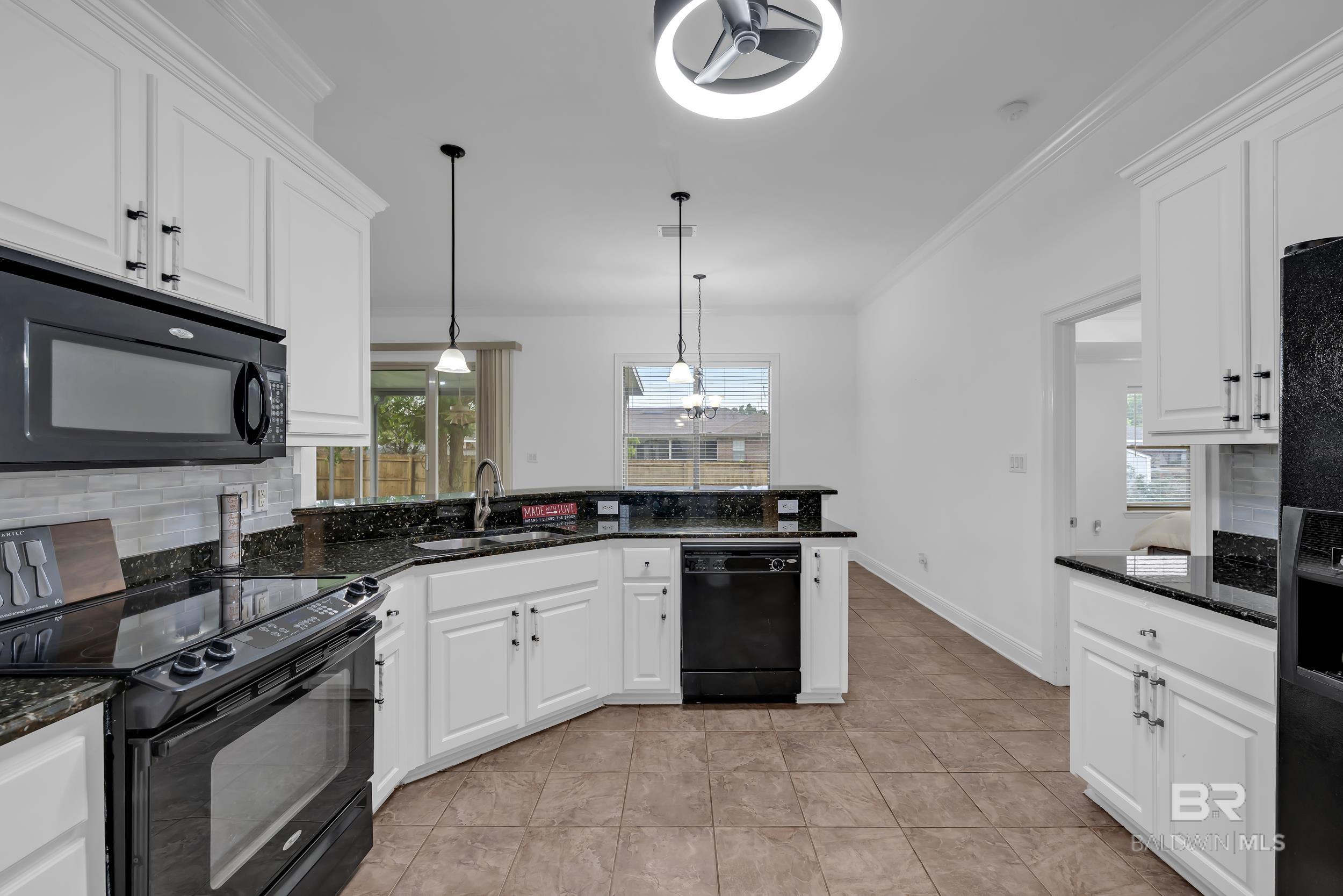 396545 | Photo 17