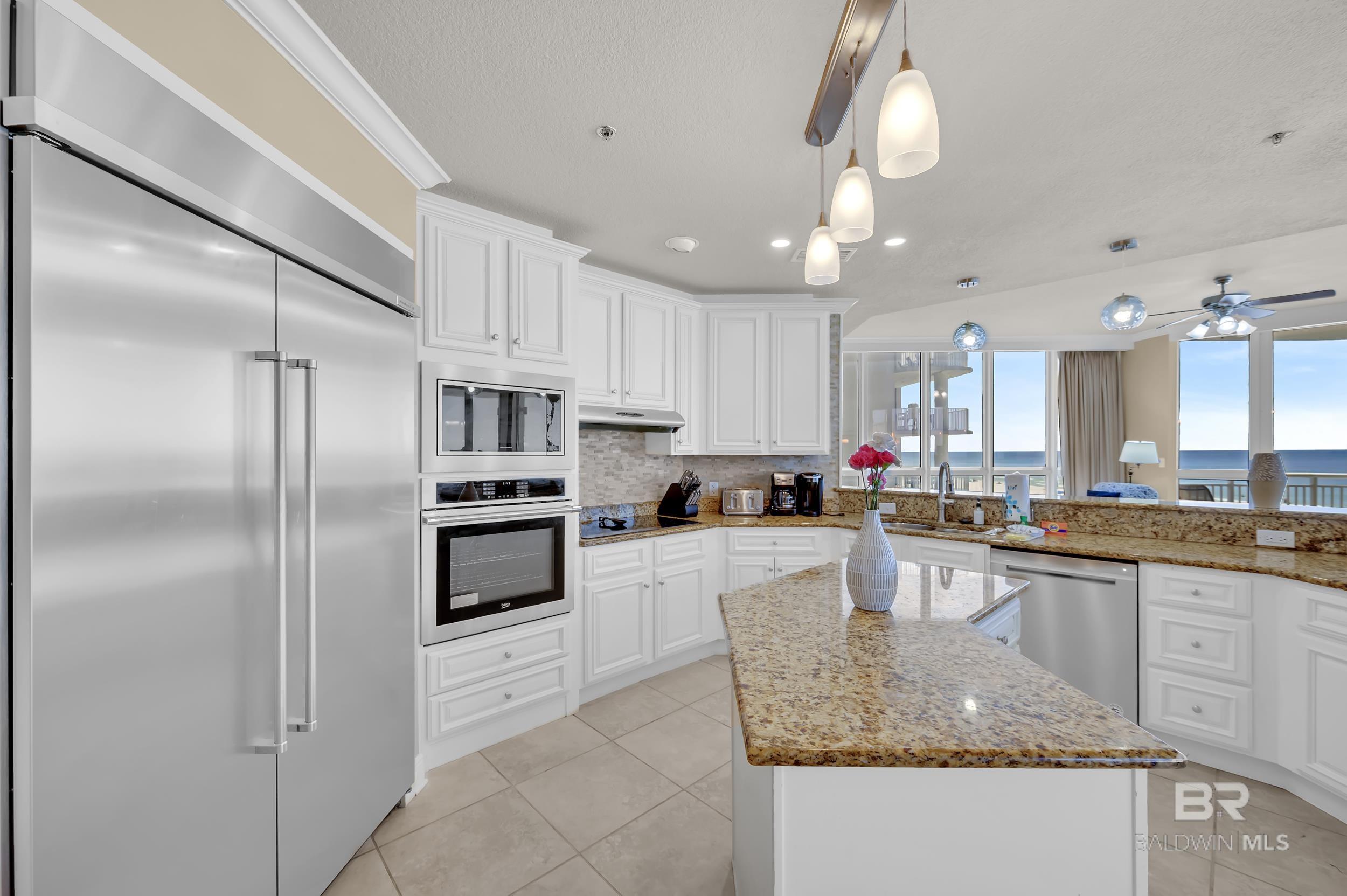https://zimg.paragon.ice.com/ParagonImages/Property/PG/BCAR/396546/10/0/0/4a2db405f288a052d31358c56f27f2ef/7/0d9e8907a8cc7b913bc50f83f4cebbf5/396546-f3afb2a4-6711-4153-b96c-20b83b501b3d.JPG