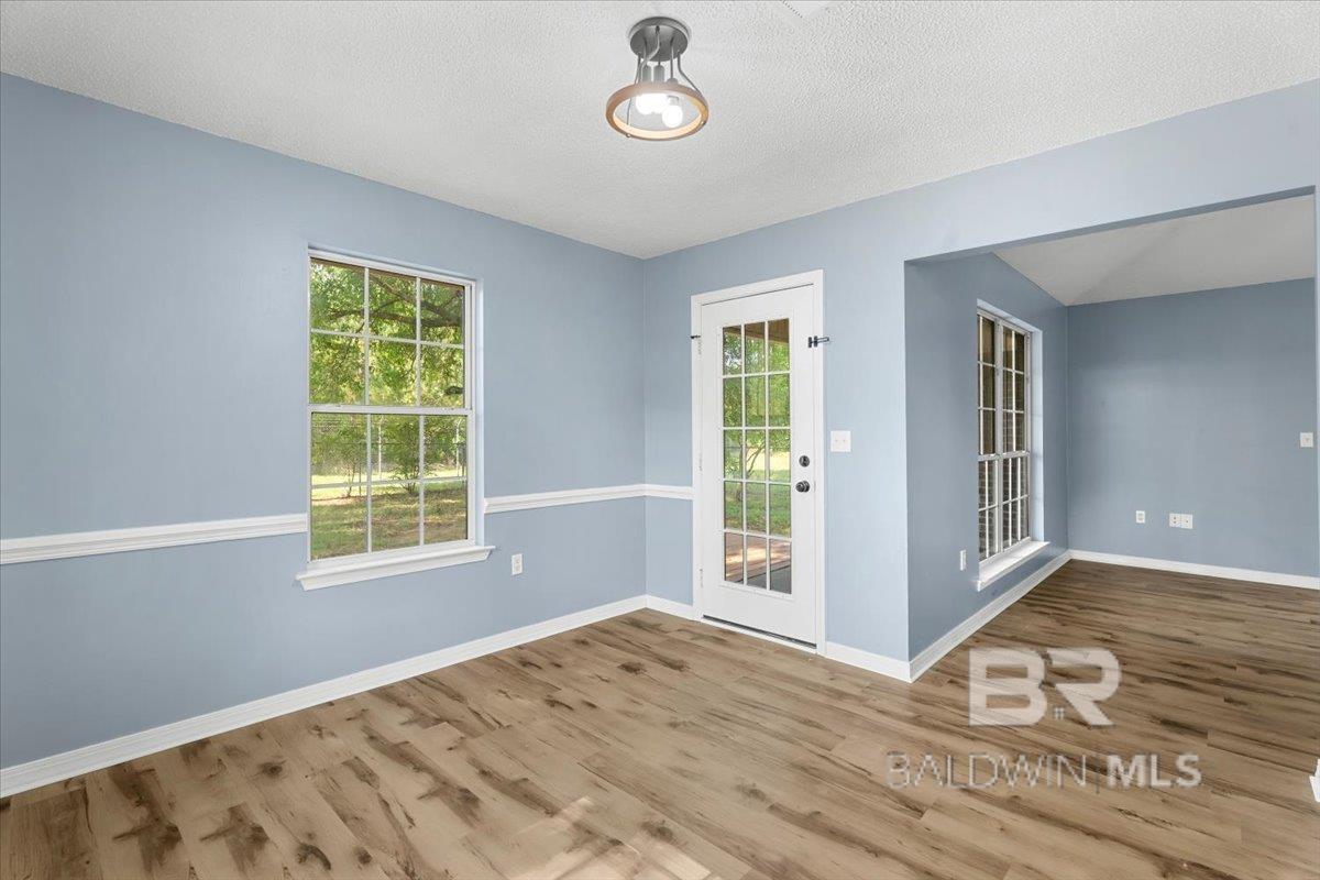 https://zimg.paragon.ice.com/ParagonImages/Property/PG/BCAR/396549/11/0/0/cb3c9981e6f755d59418e774af0c2418/7/e6f8200b05e719673956737296b929a7/396549-7739b2d0-a8d1-4dbd-a086-3066378e84e1.JPG