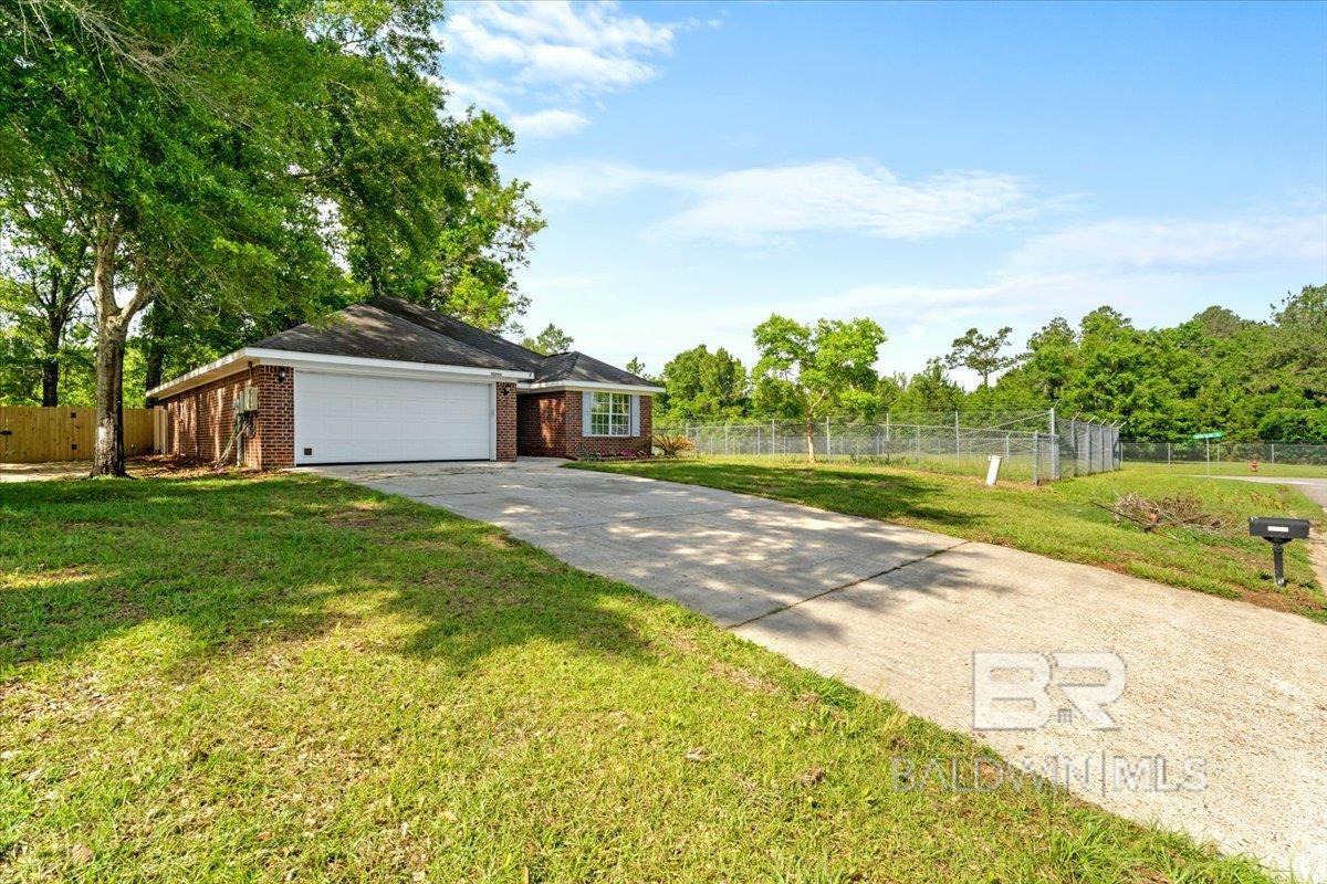 https://zimg.paragon.ice.com/ParagonImages/Property/PG/BCAR/396549/2/0/0/959e8cf5500ff68127a8b577a16f4aab/7/e6f8200b05e719673956737296b929a7/396549-5a26129b-679e-4556-be5a-35f7c38c5651.JPG