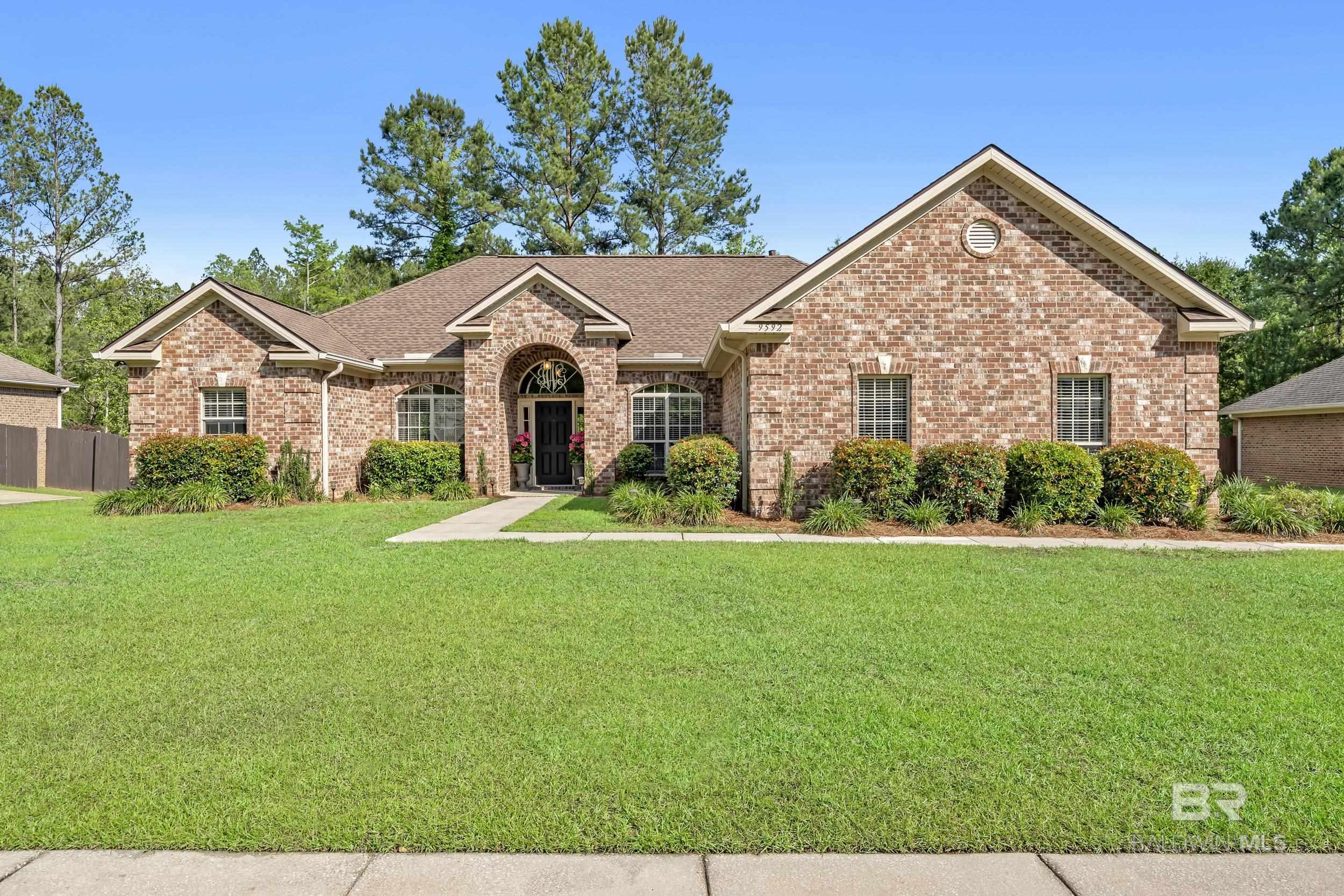 9592 Kingfisher Court