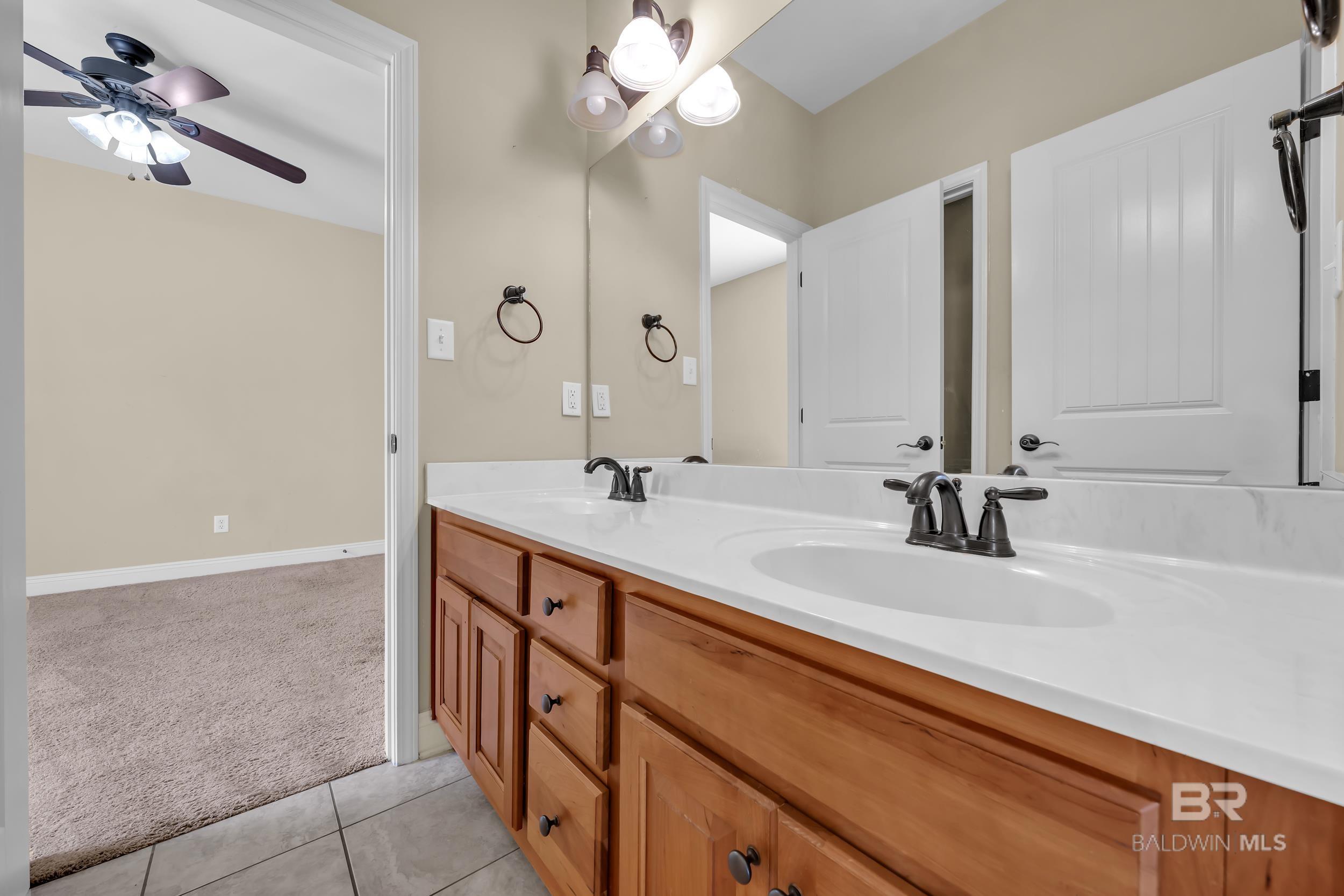 https://zimg.paragon.ice.com/ParagonImages/Property/PG/BCAR/396559/22/0/0/ab7cb81d945c9677868797f93bed8941/7/c105064ef723a2e2d38c65b26c5655b0/396559-b81cfcd3-2e18-4d0d-866a-4a3b6d213f58.JPG