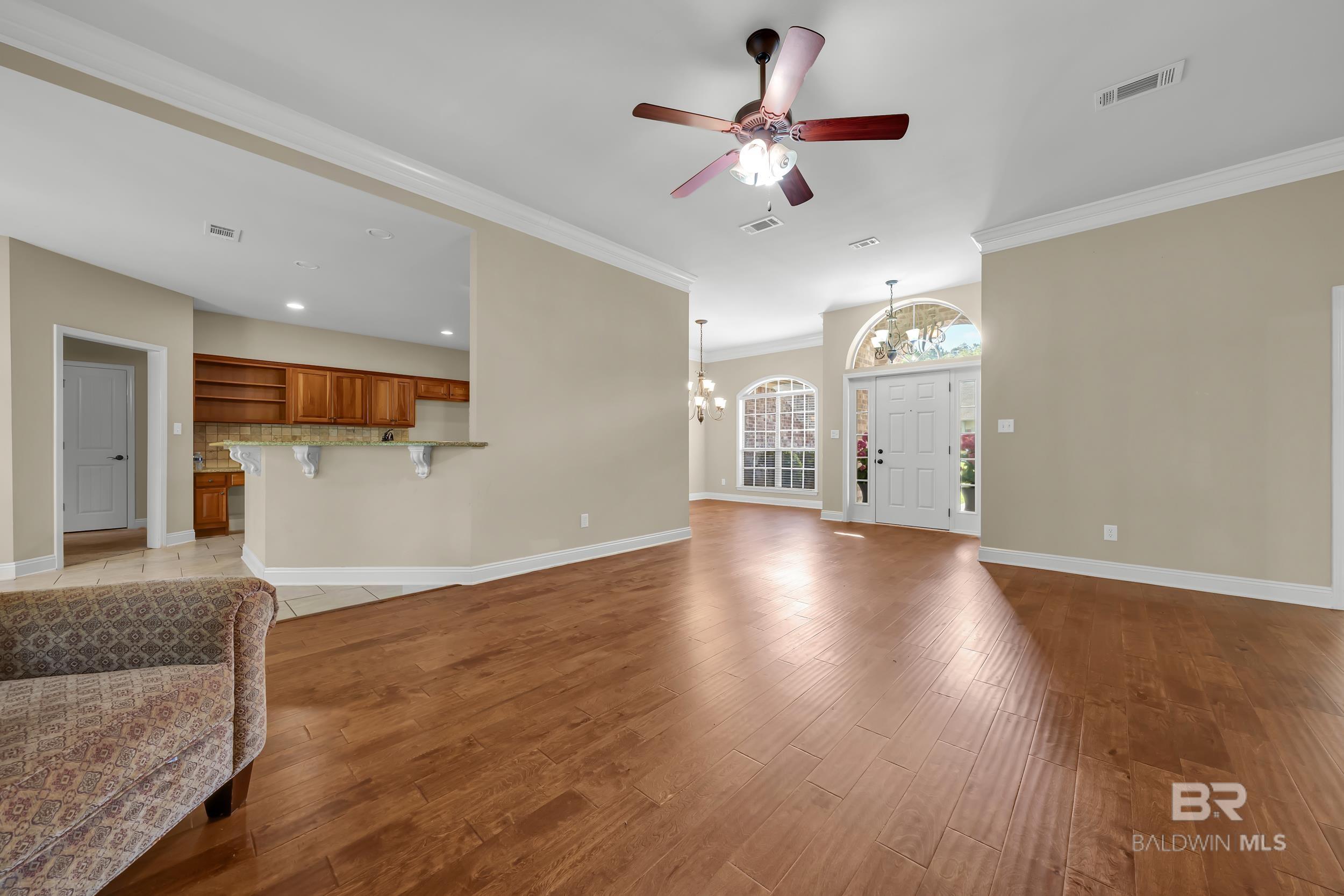 https://zimg.paragon.ice.com/ParagonImages/Property/PG/BCAR/396559/5/0/0/36443625bf5d6b990a40c7c7cbbcb440/7/c105064ef723a2e2d38c65b26c5655b0/396559-c525d951-e1f6-4197-b61d-cbb7c56451d4.JPG