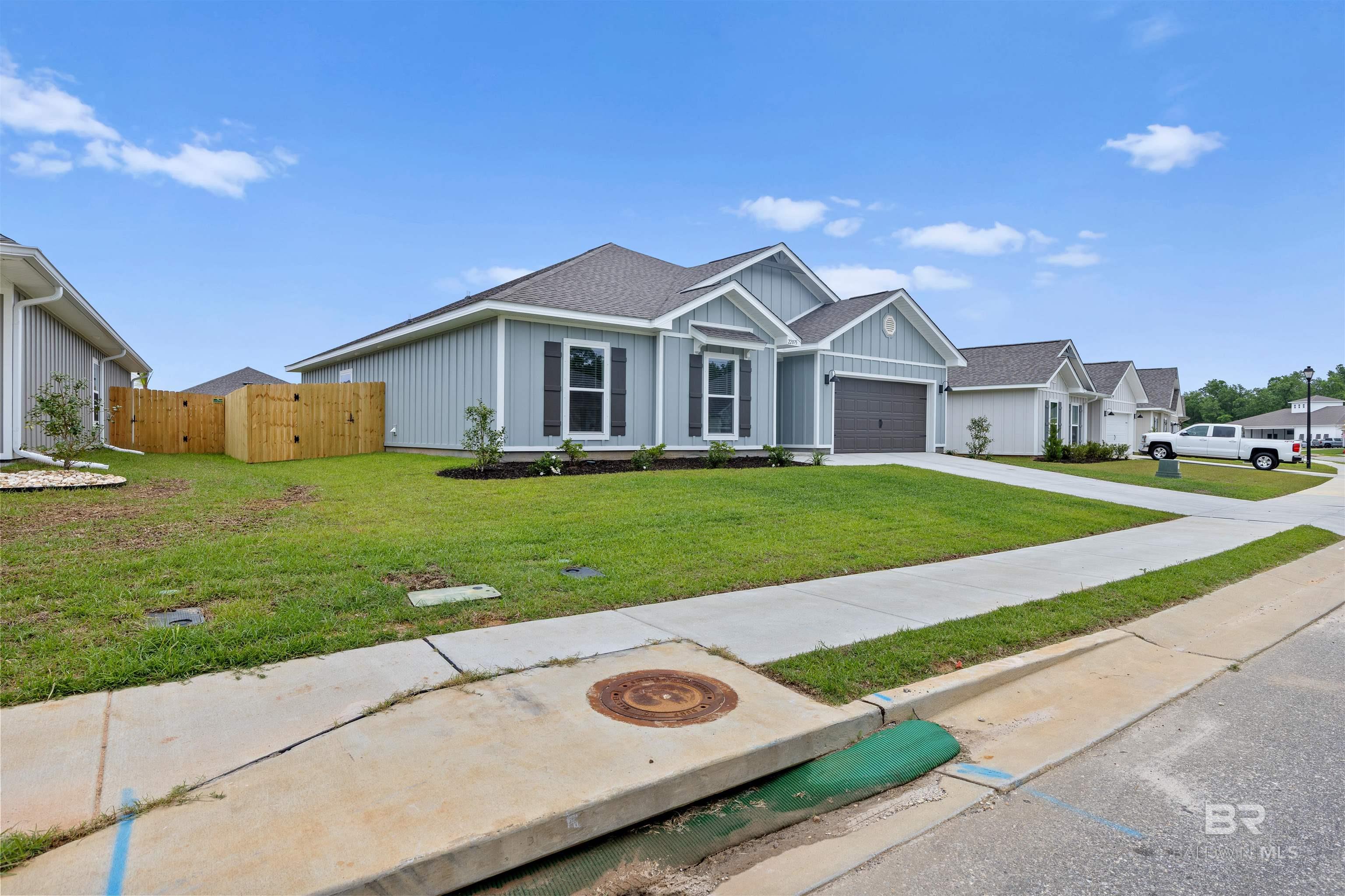https://zimg.paragon.ice.com/ParagonImages/Property/PG/BCAR/396562/27/0/0/d484e5e7a1796927167c356aed4b32f8/7/2cd8d77b3f0ae1f23398a4ea431ee487/396562-086ca2f1-e7b6-443c-a9b5-41295aa718ce.JPG