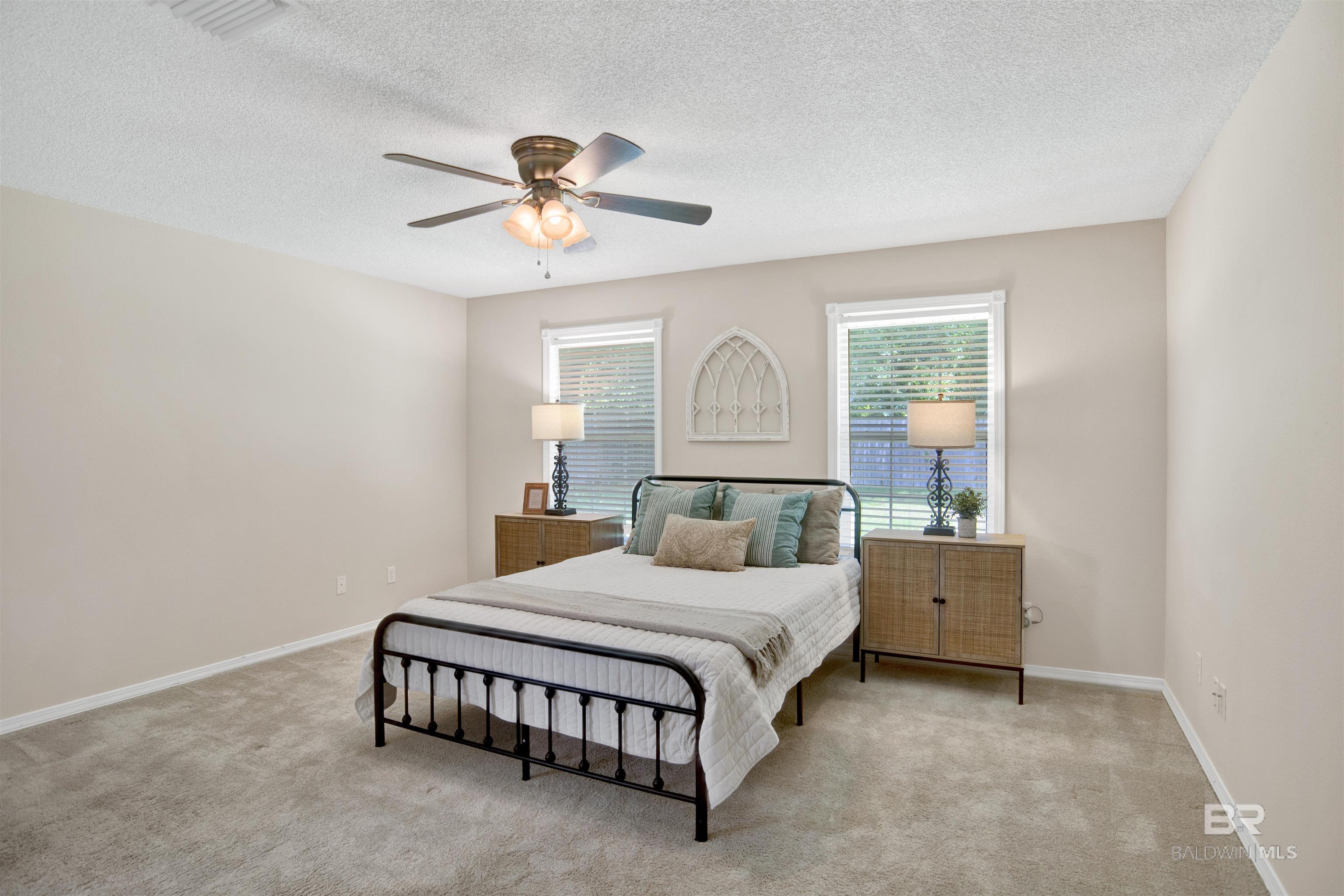 https://zimg.paragon.ice.com/ParagonImages/Property/PG/BCAR/396563/19/0/0/f3775c8eceda84cdea4f58a90b656596/7/b14c34c3b91705b32c5336e1e3baf3c6/396563-52b5d46f-10f3-4f85-833c-9cf50389ea32.JPG