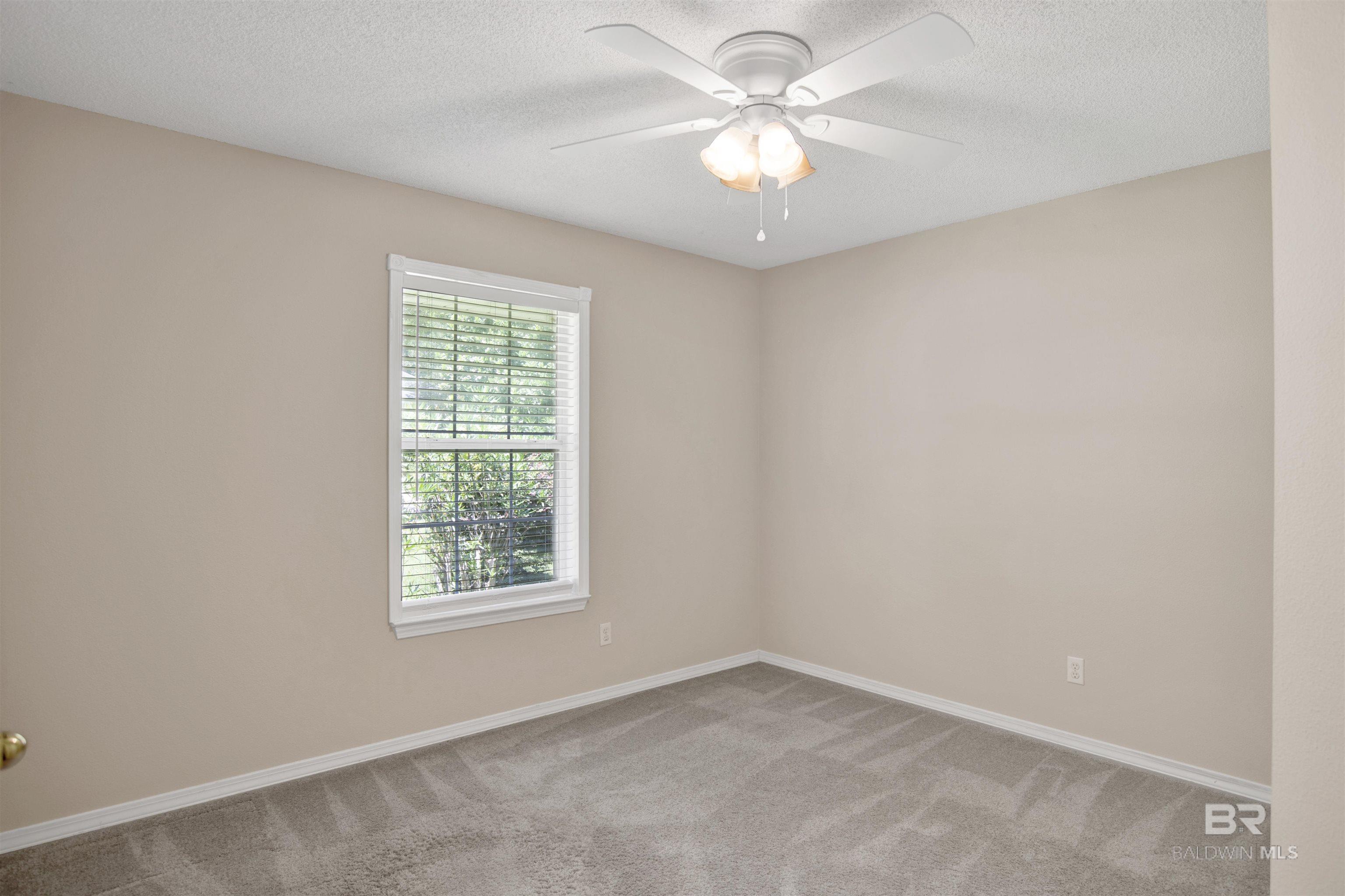 https://zimg.paragon.ice.com/ParagonImages/Property/PG/BCAR/396563/28/0/0/21d1ce804416eedfc874b87c82572ff1/7/b14c34c3b91705b32c5336e1e3baf3c6/396563-1224dd4e-78d6-4738-a48e-fcd7400bdd3f.JPG