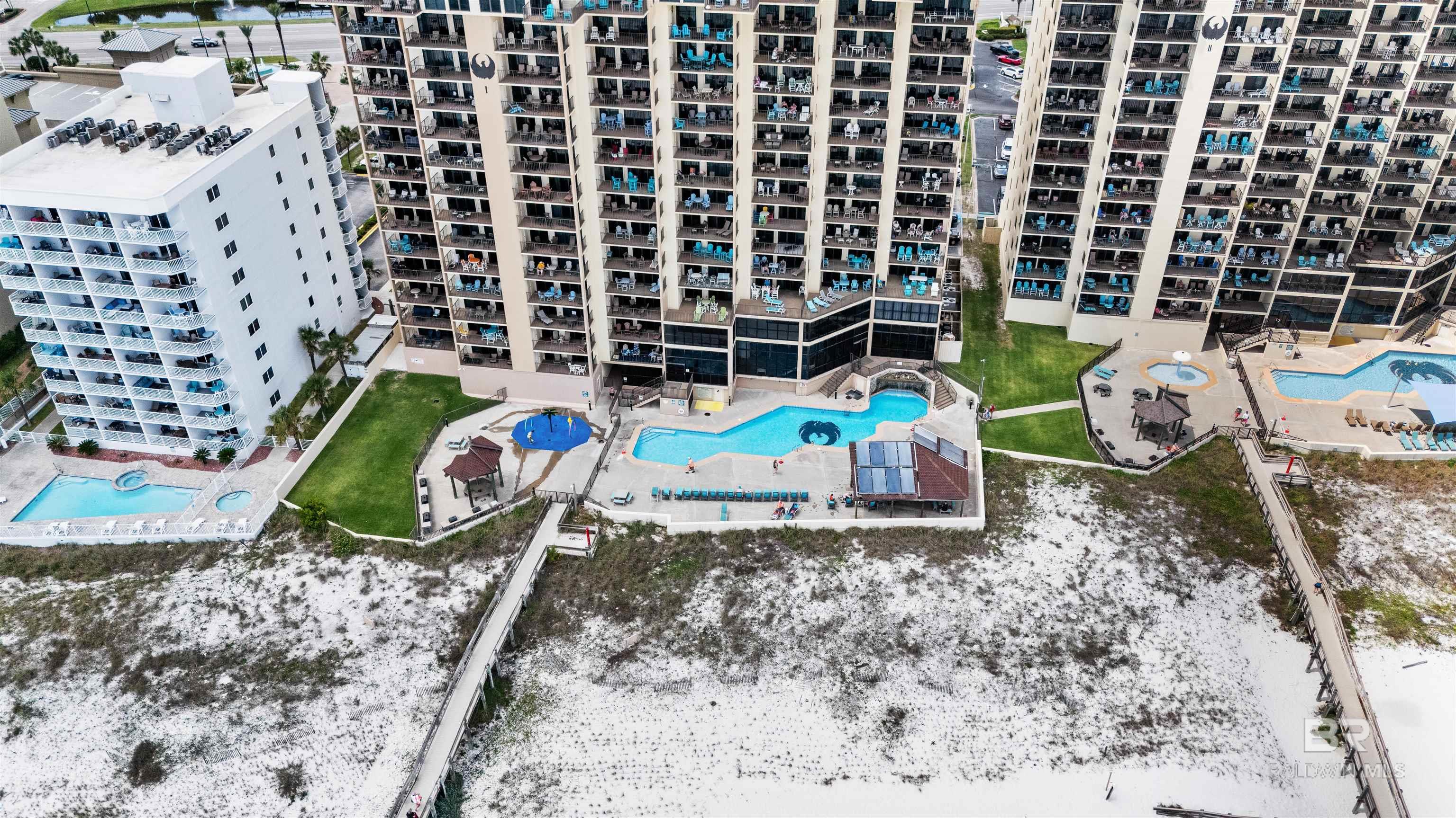 https://zimg.paragon.ice.com/ParagonImages/Property/PG/BCAR/396565/4/0/0/2bf46335e3dfaa3038d3d6b14a9fbbce/7/6ff641f96912c804fe46e2eb1e0b23fe/396565-bbc79655-a303-4101-9f0a-23d4c1570abf.JPG